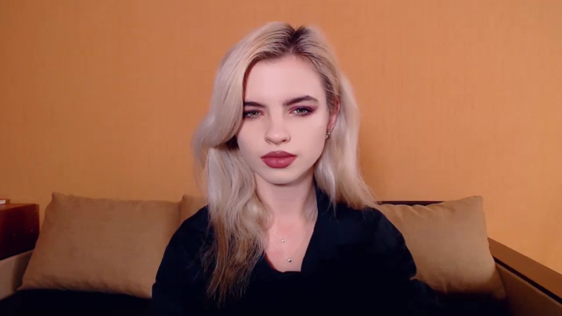 Gallery image thumbnail from Erineys's myfreecams stream on, 10/23/2023, 13:40 image 5 of 20