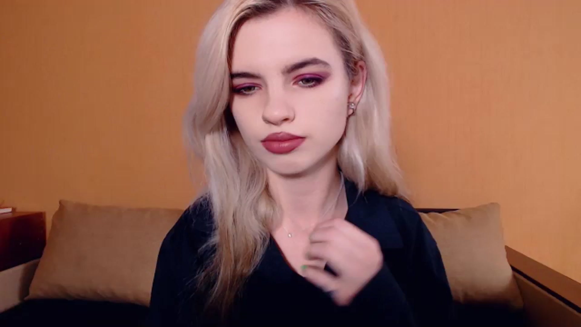 Gallery image thumbnail from Erineys's myfreecams stream on, 10/23/2023, 13:40 image 1 of 20