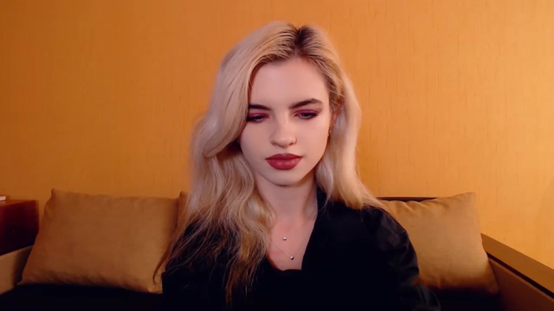 Gallery image thumbnail from Erineys's myfreecams stream on, 10/23/2023, 13:40 image 7 of 20