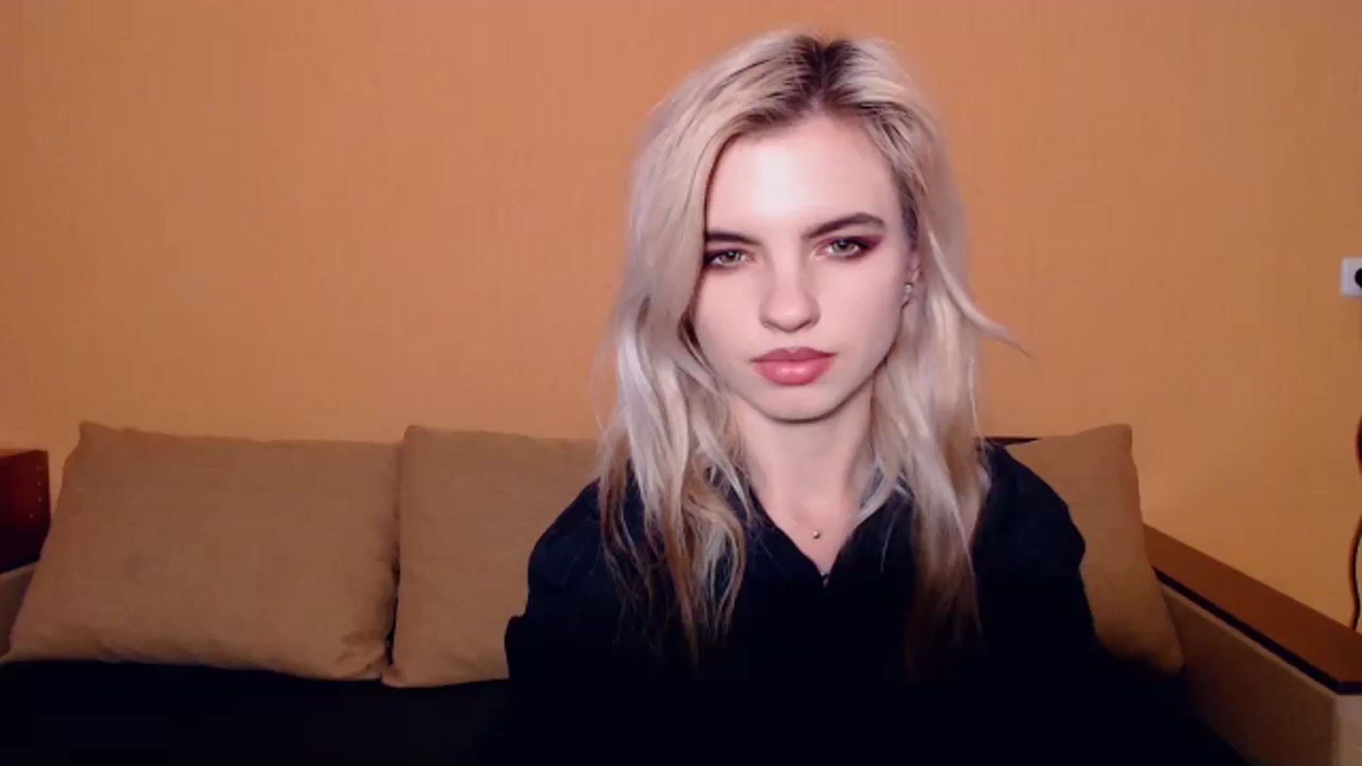 Gallery image thumbnail from Erineys's myfreecams stream on, 10/23/2023, 15:38 image 11 of 20