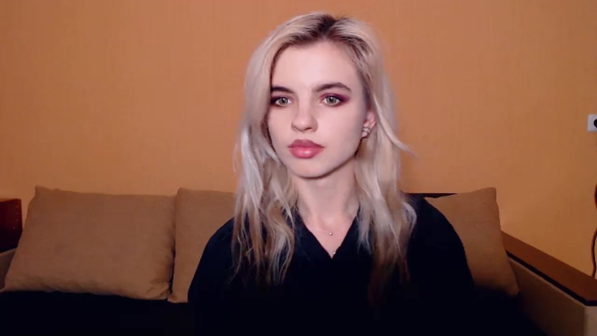 Gallery image thumbnail from Erineys's myfreecams stream on, 10/23/2023, 15:38 image 3 of 20