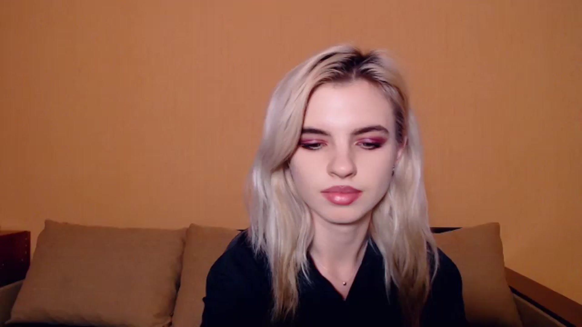 Gallery image thumbnail from Erineys's myfreecams stream on, 10/23/2023, 16:52 image 17 of 20