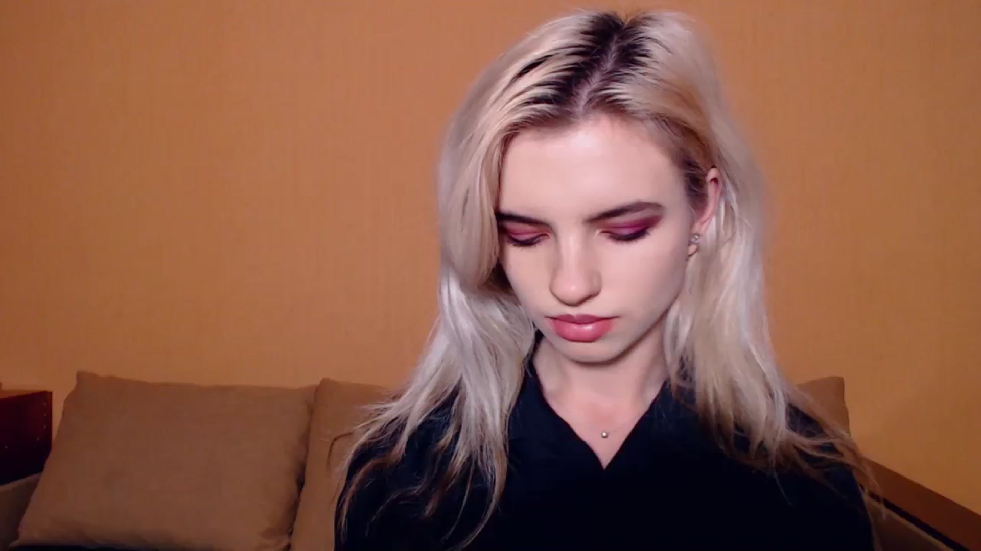 Gallery image thumbnail from Erineys's myfreecams stream on, 10/23/2023, 16:52 image 6 of 20