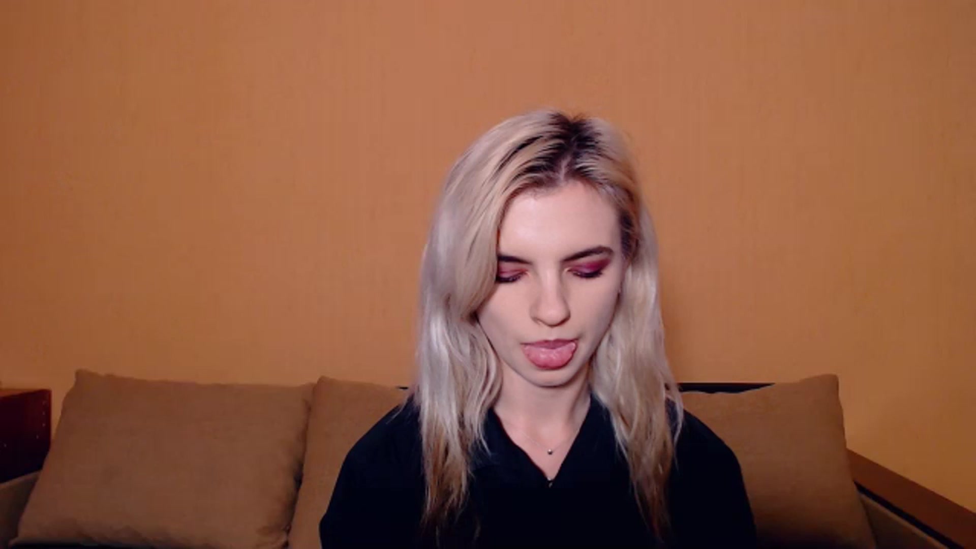 Gallery image thumbnail from Erineys's myfreecams stream on, 10/23/2023, 16:52 image 14 of 20