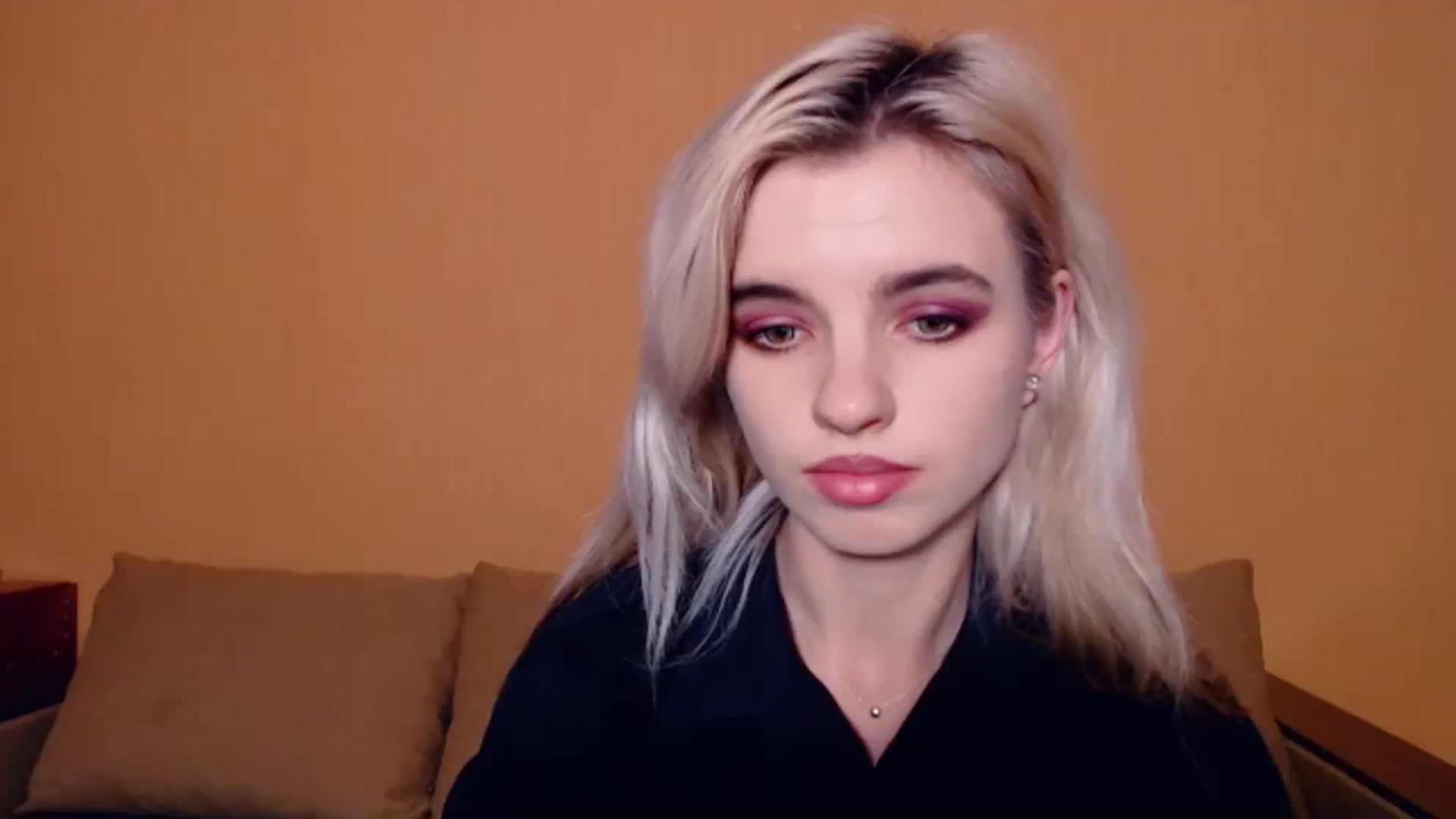 Gallery image thumbnail from Erineys's myfreecams stream on, 10/23/2023, 16:52 image 5 of 20