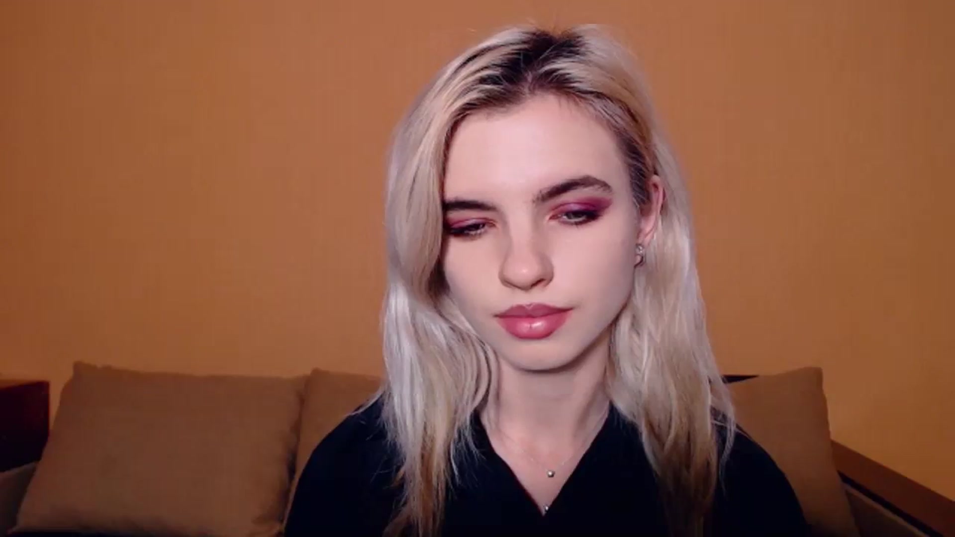 Gallery image thumbnail from Erineys's myfreecams stream on, 10/23/2023, 16:52 image 9 of 20