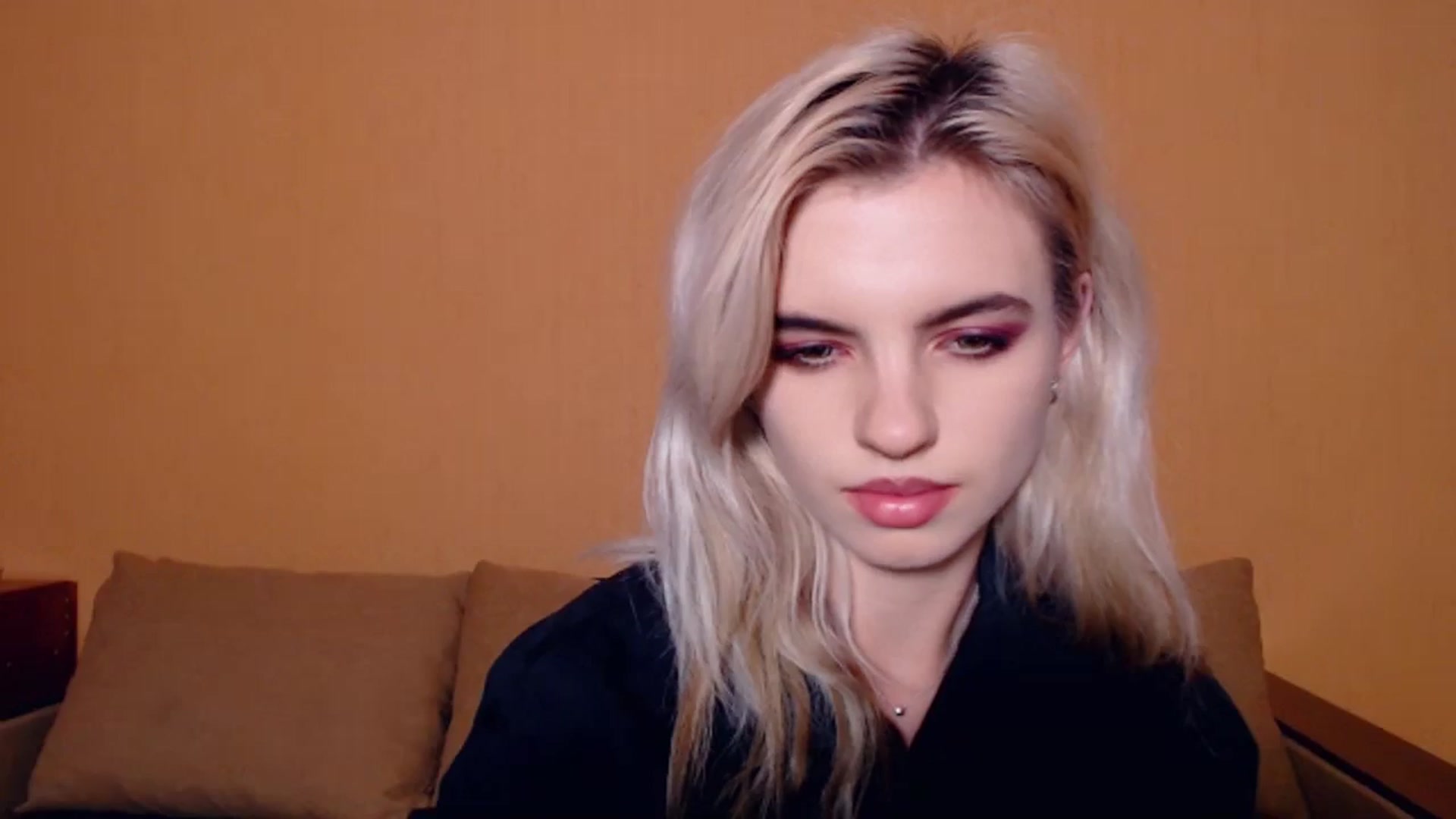 Gallery image thumbnail from Erineys's myfreecams stream on, 10/23/2023, 16:52 image 2 of 20