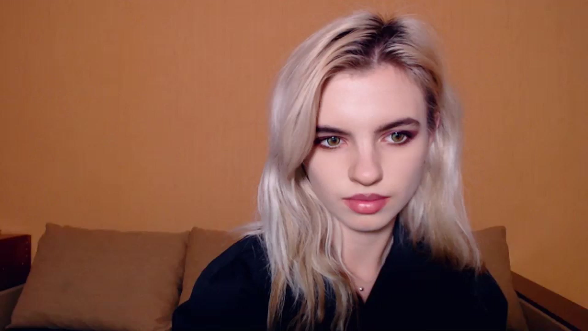 Gallery image thumbnail from Erineys's myfreecams stream on, 10/23/2023, 16:52 image 1 of 20