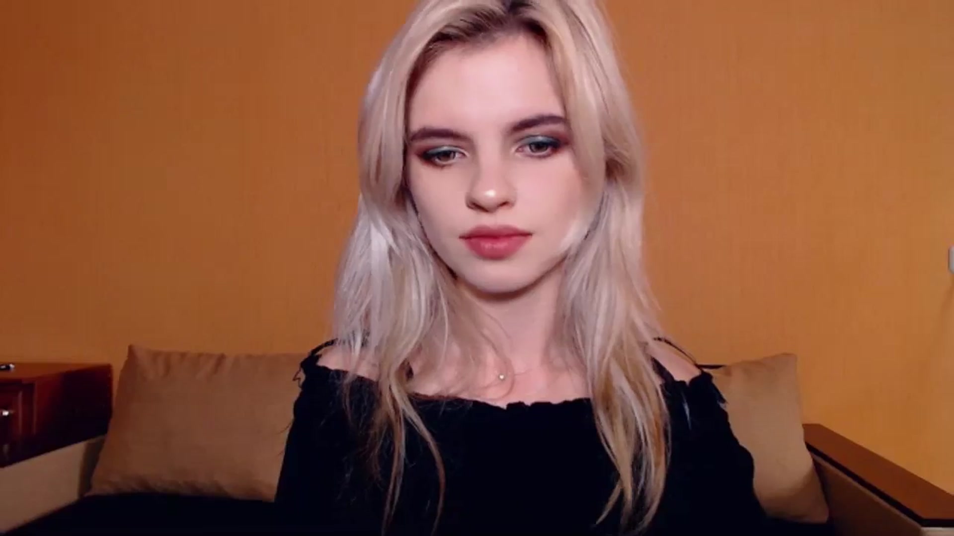 Gallery image thumbnail from Erineys's myfreecams stream on, 10/27/2023, 13:28 image 6 of 20