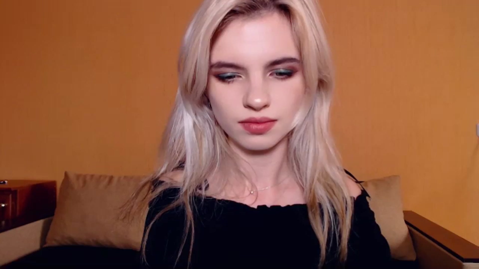 Gallery image thumbnail from Erineys's myfreecams stream on, 10/27/2023, 13:28 image 3 of 20