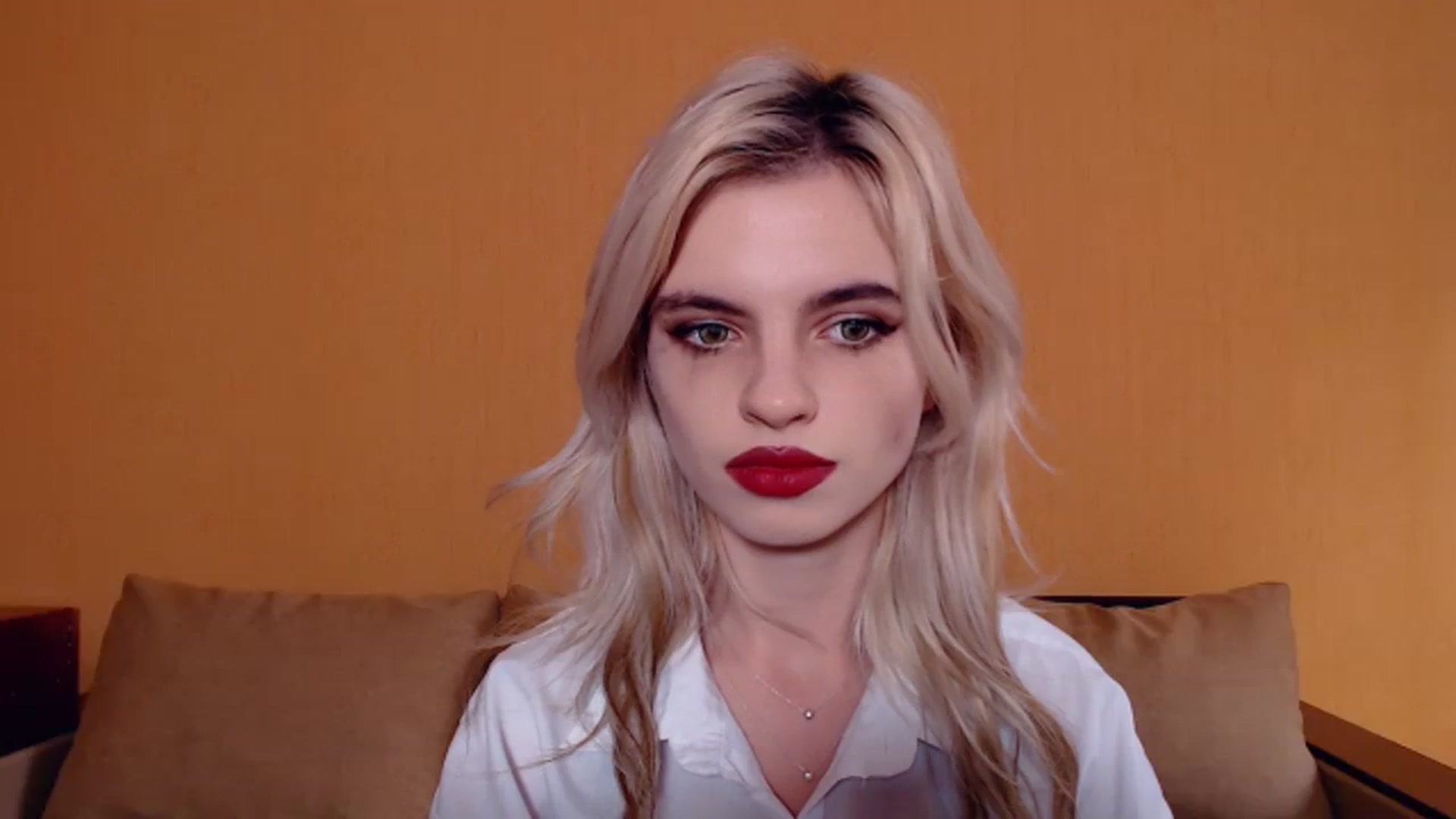 Gallery image thumbnail from Erineys's myfreecams stream on, 10/28/2023, 13:36 image 14 of 20