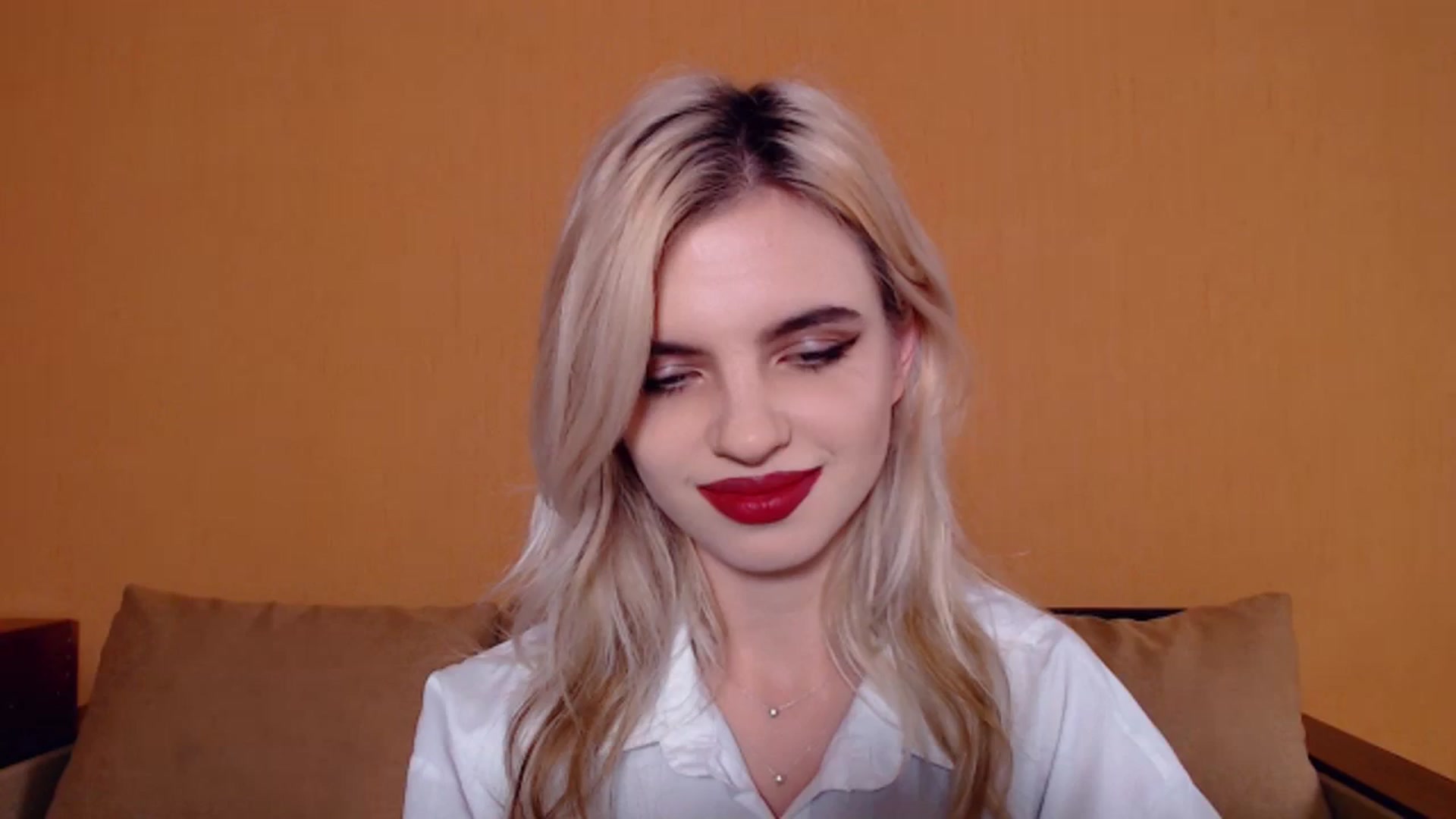 Gallery image thumbnail from Erineys's myfreecams stream on, 10/28/2023, 13:36 image 1 of 20
