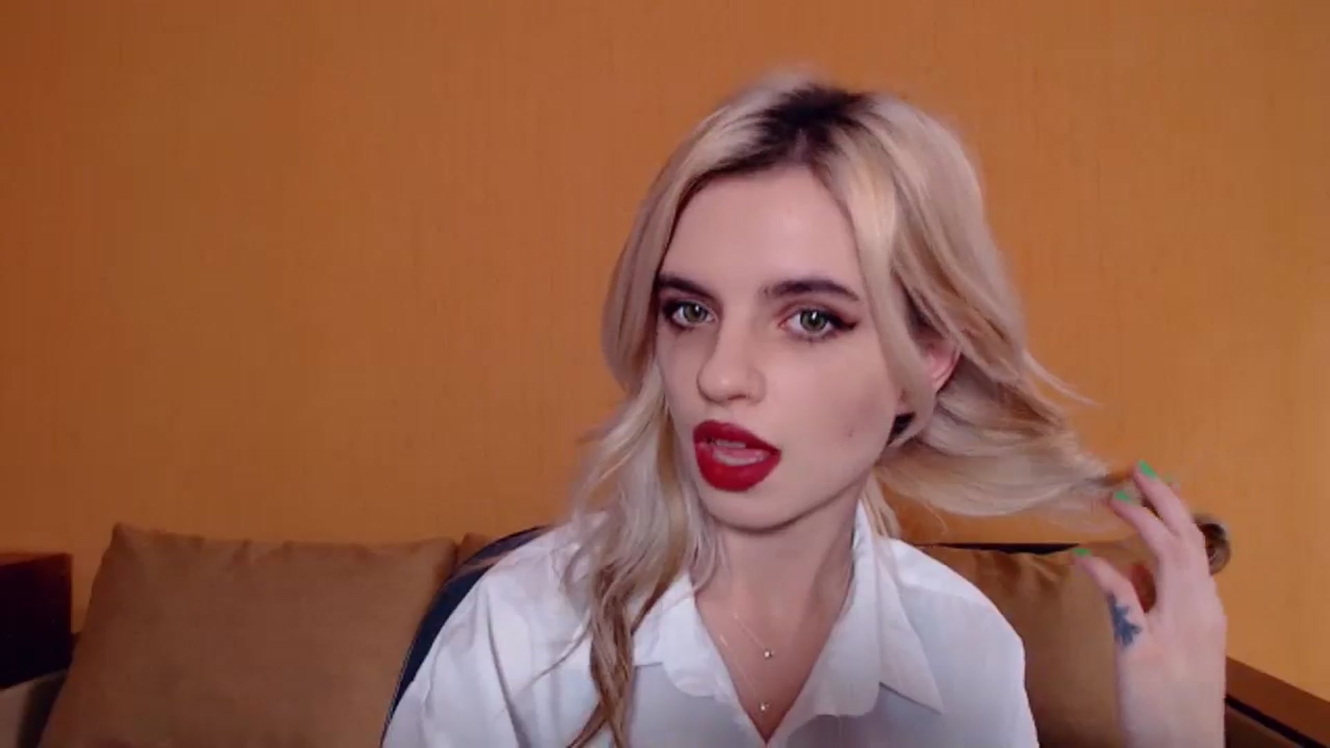 Gallery image thumbnail from Erineys's myfreecams stream on, 10/28/2023, 13:36 image 12 of 20