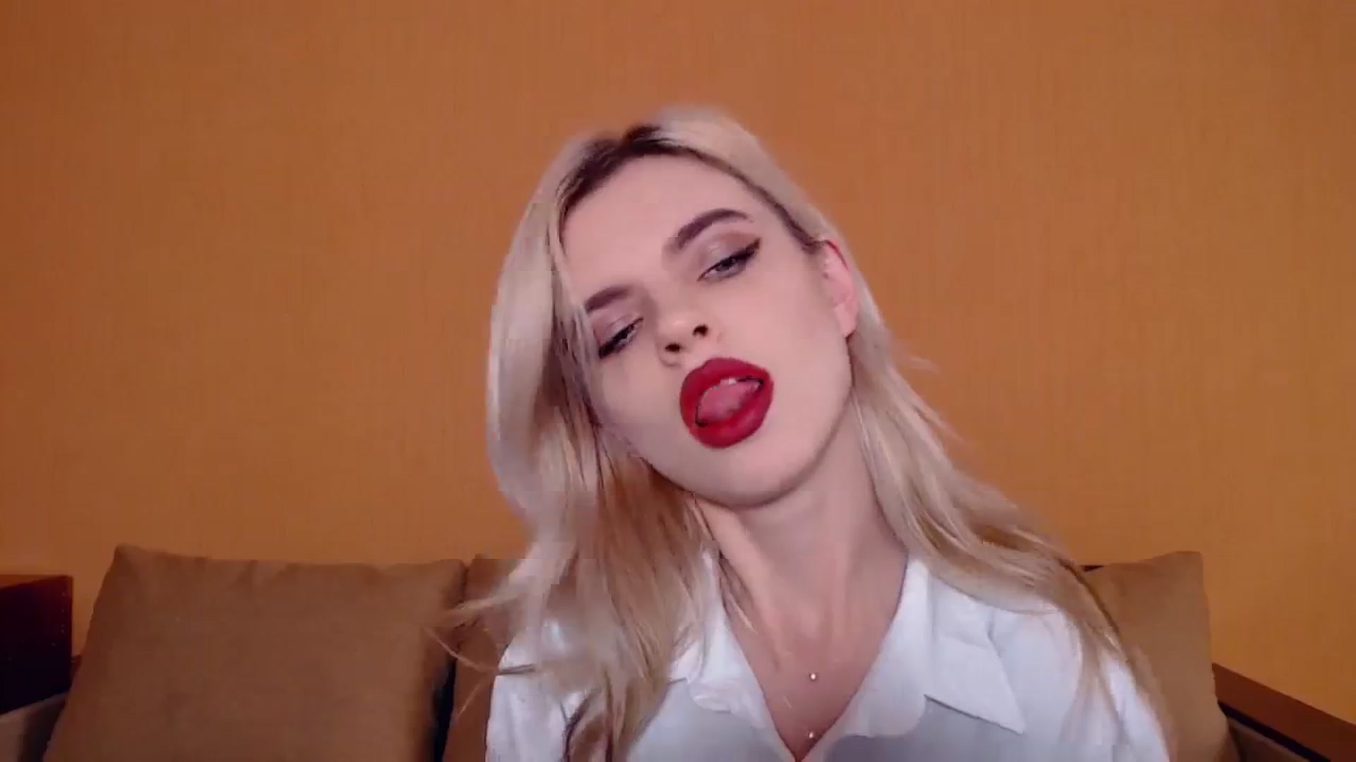 Gallery image thumbnail from Erineys's myfreecams stream on, 10/28/2023, 13:36 image 9 of 20