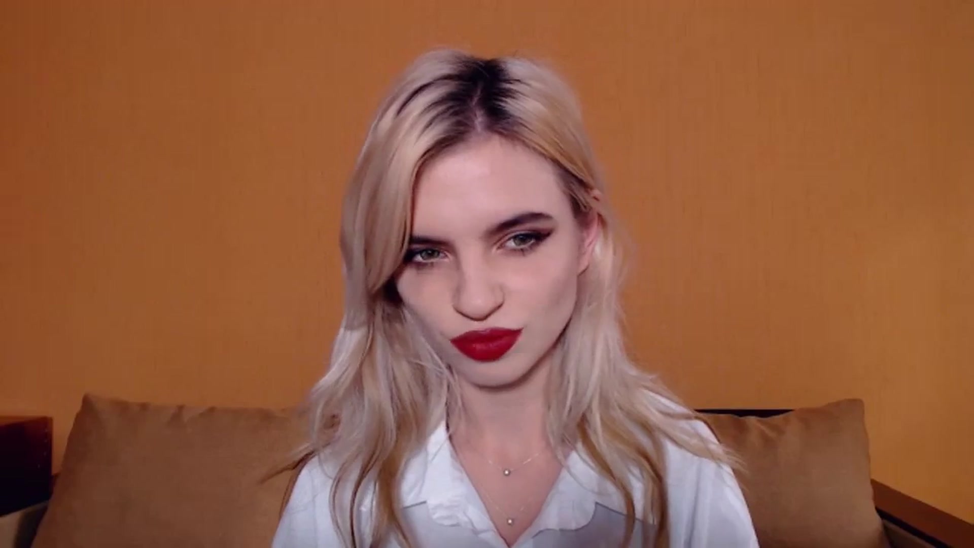 Gallery image thumbnail from Erineys's myfreecams stream on, 10/28/2023, 13:36 image 6 of 20