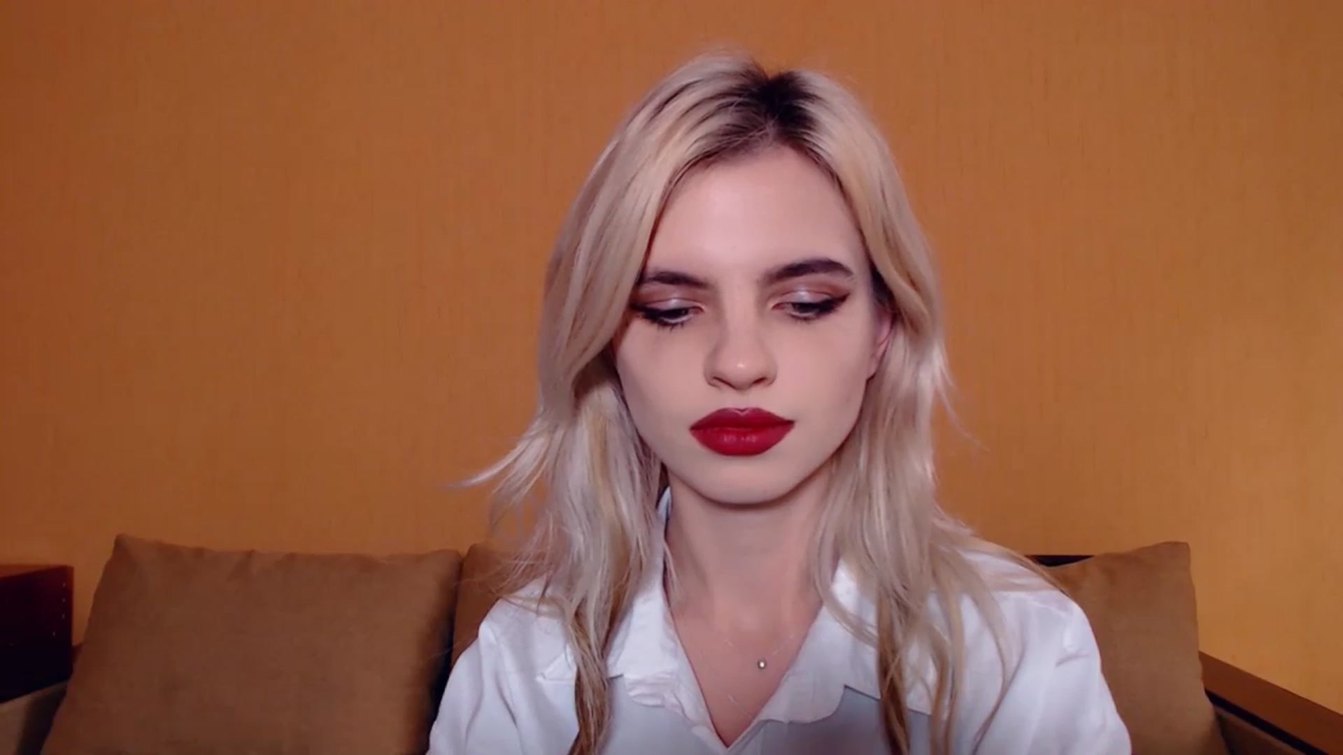 Gallery image thumbnail from Erineys's myfreecams stream on, 10/28/2023, 13:36 image 10 of 20