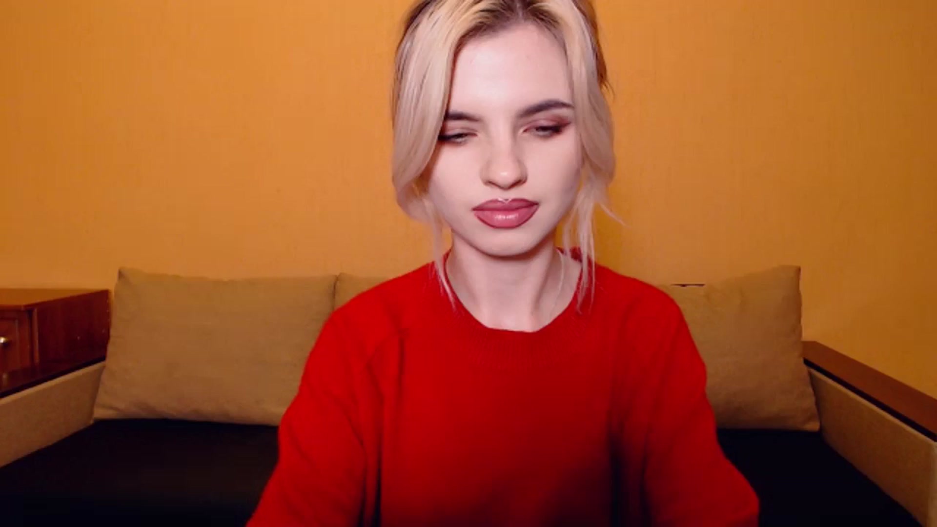 Gallery image thumbnail from Erineys's myfreecams stream on, 10/29/2023, 15:32 image 16 of 20