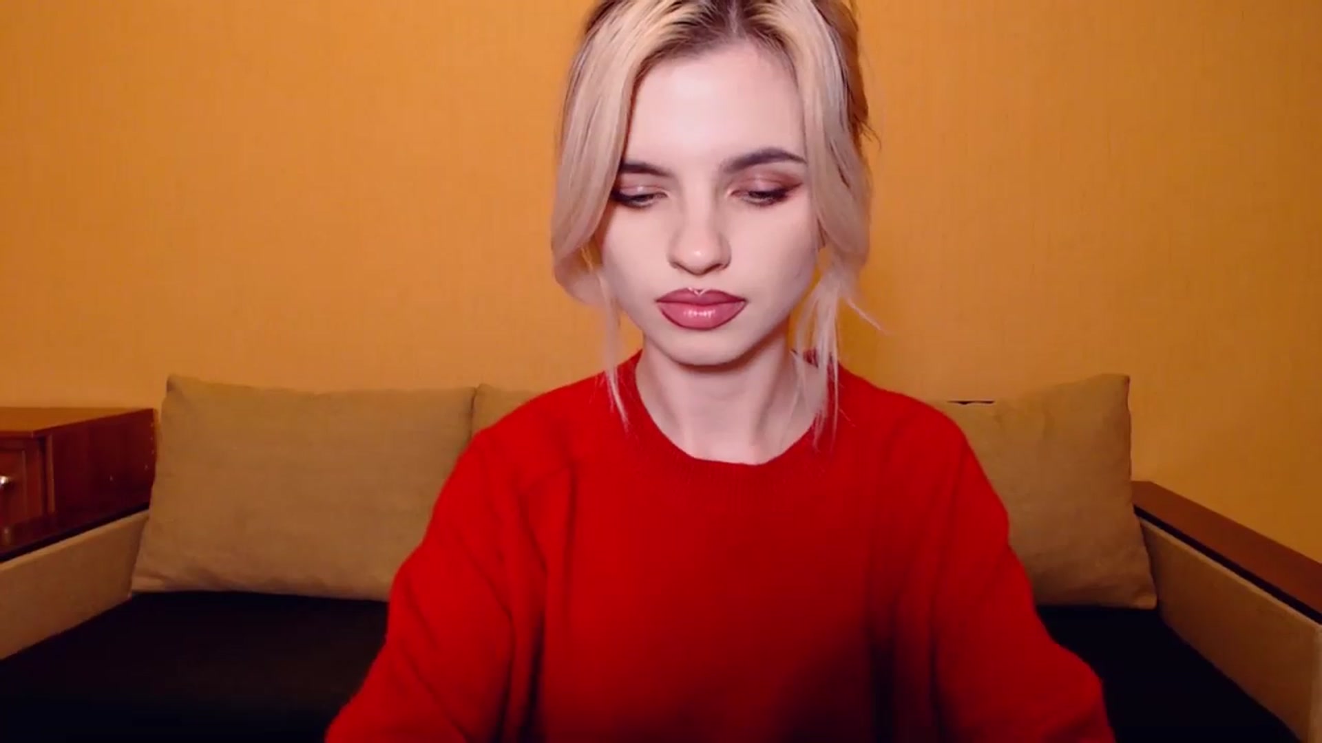 Gallery image thumbnail from Erineys's myfreecams stream on, 10/29/2023, 15:32 image 13 of 20