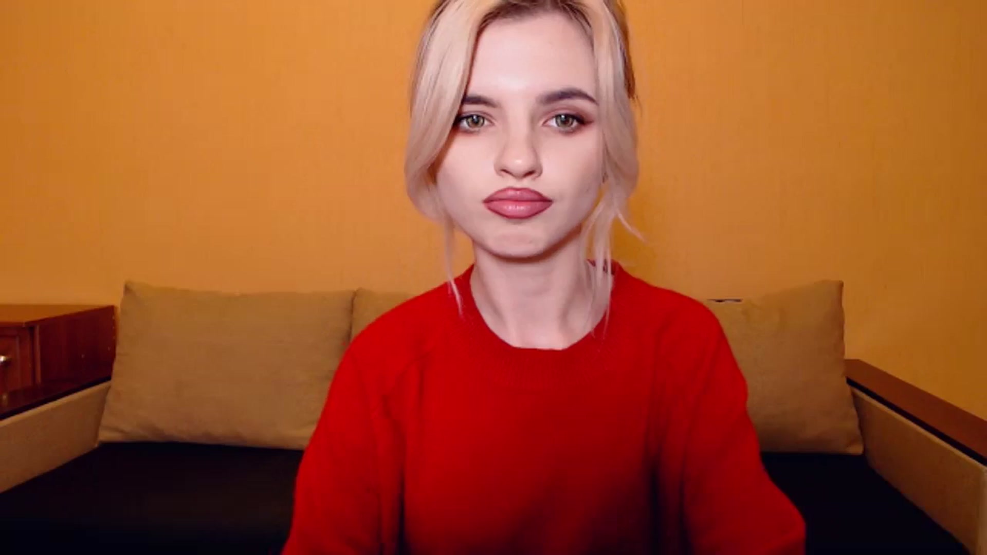 Gallery image thumbnail from Erineys's myfreecams stream on, 10/29/2023, 15:32 image 17 of 20