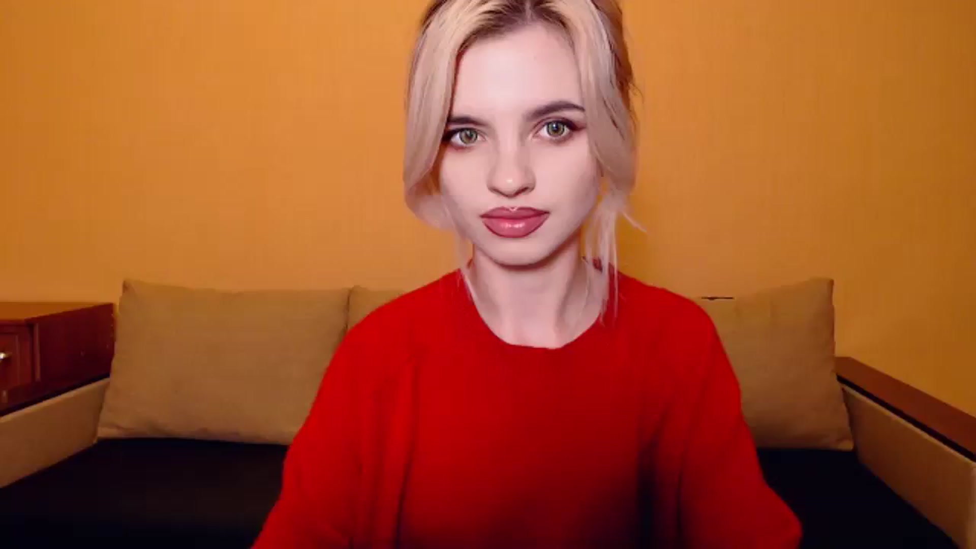 Gallery image thumbnail from Erineys's myfreecams stream on, 10/29/2023, 15:32 image 19 of 20