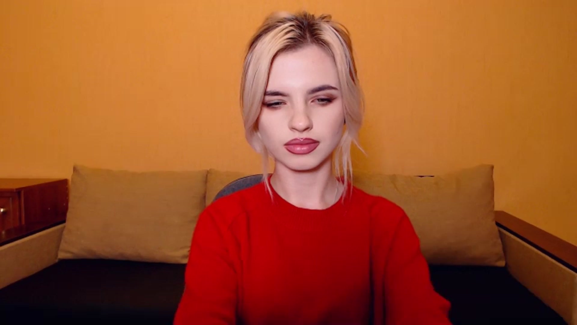 Gallery image thumbnail from Erineys's myfreecams stream on, 10/29/2023, 15:32 image 7 of 20