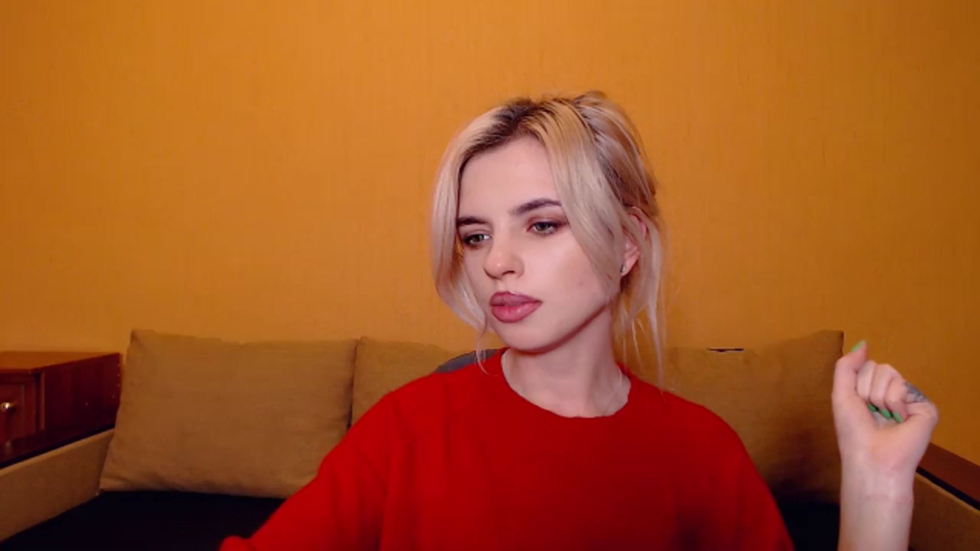 Gallery image thumbnail from Erineys's myfreecams stream on, 10/29/2023, 18:59 image 13 of 20