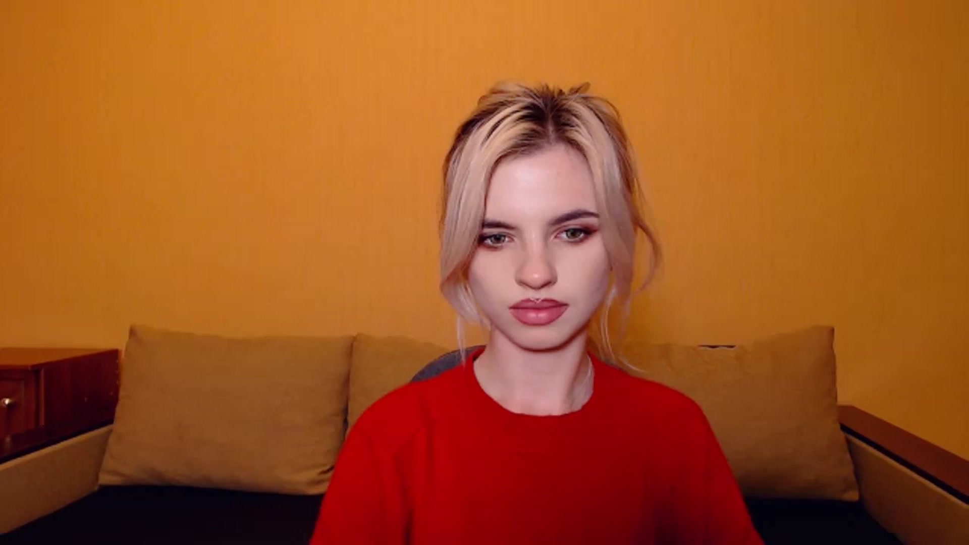 Gallery image thumbnail from Erineys's myfreecams stream on, 10/29/2023, 18:59 image 12 of 20