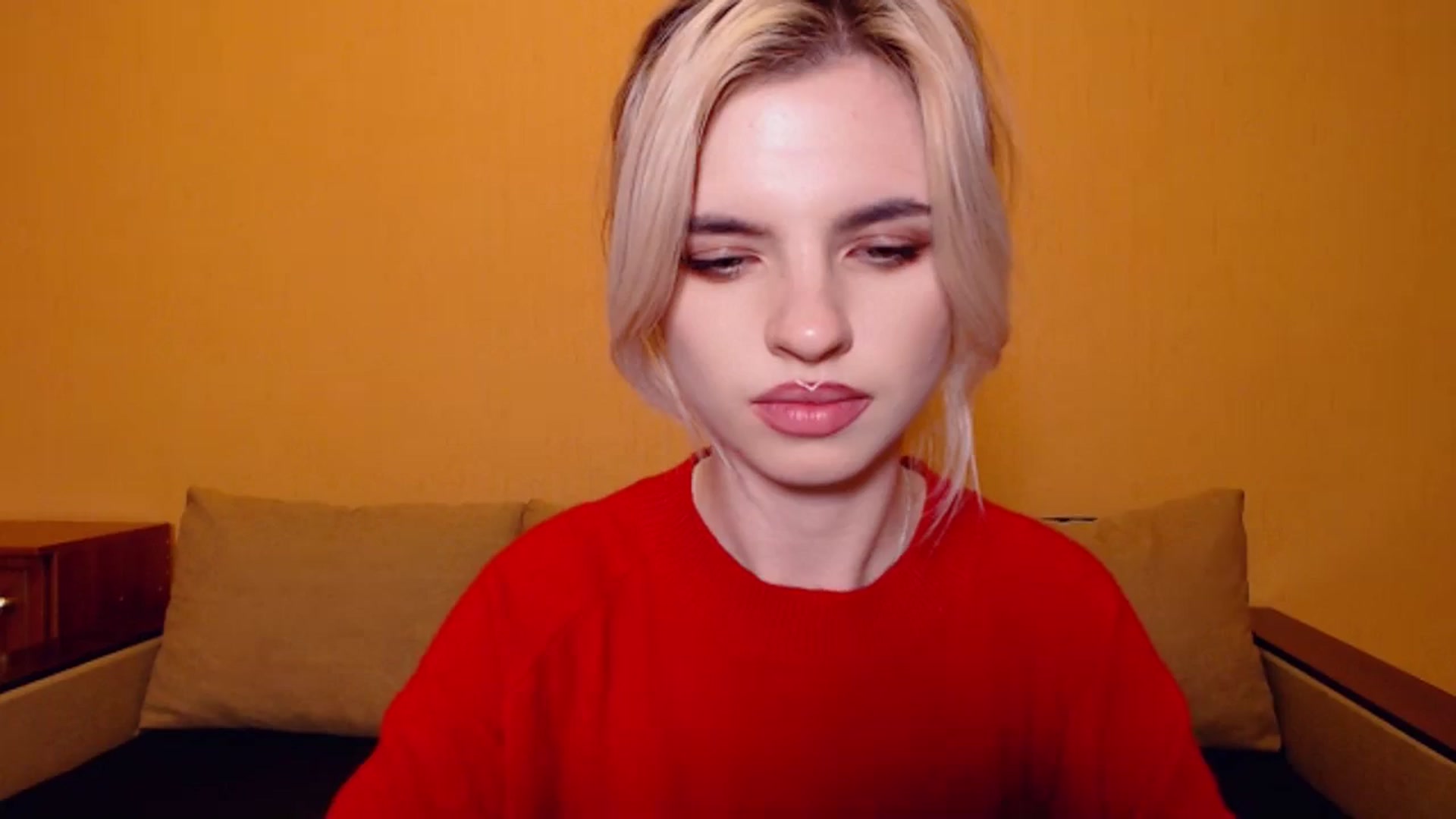 Gallery image thumbnail from Erineys's myfreecams stream on, 10/29/2023, 18:59 image 3 of 20