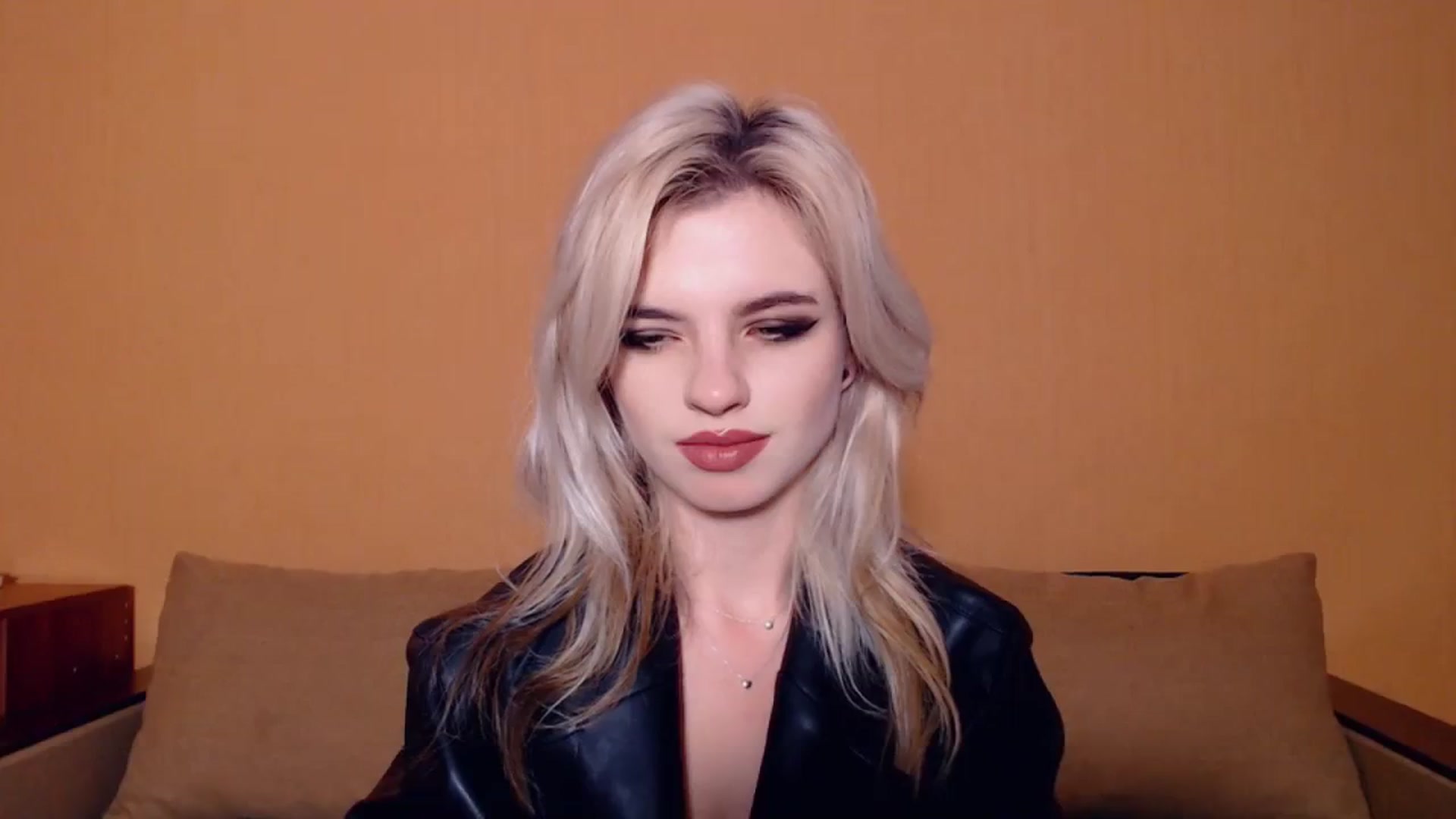 Gallery image thumbnail from Erineys's myfreecams stream on, 10/30/2023, 15:10 image 11 of 20