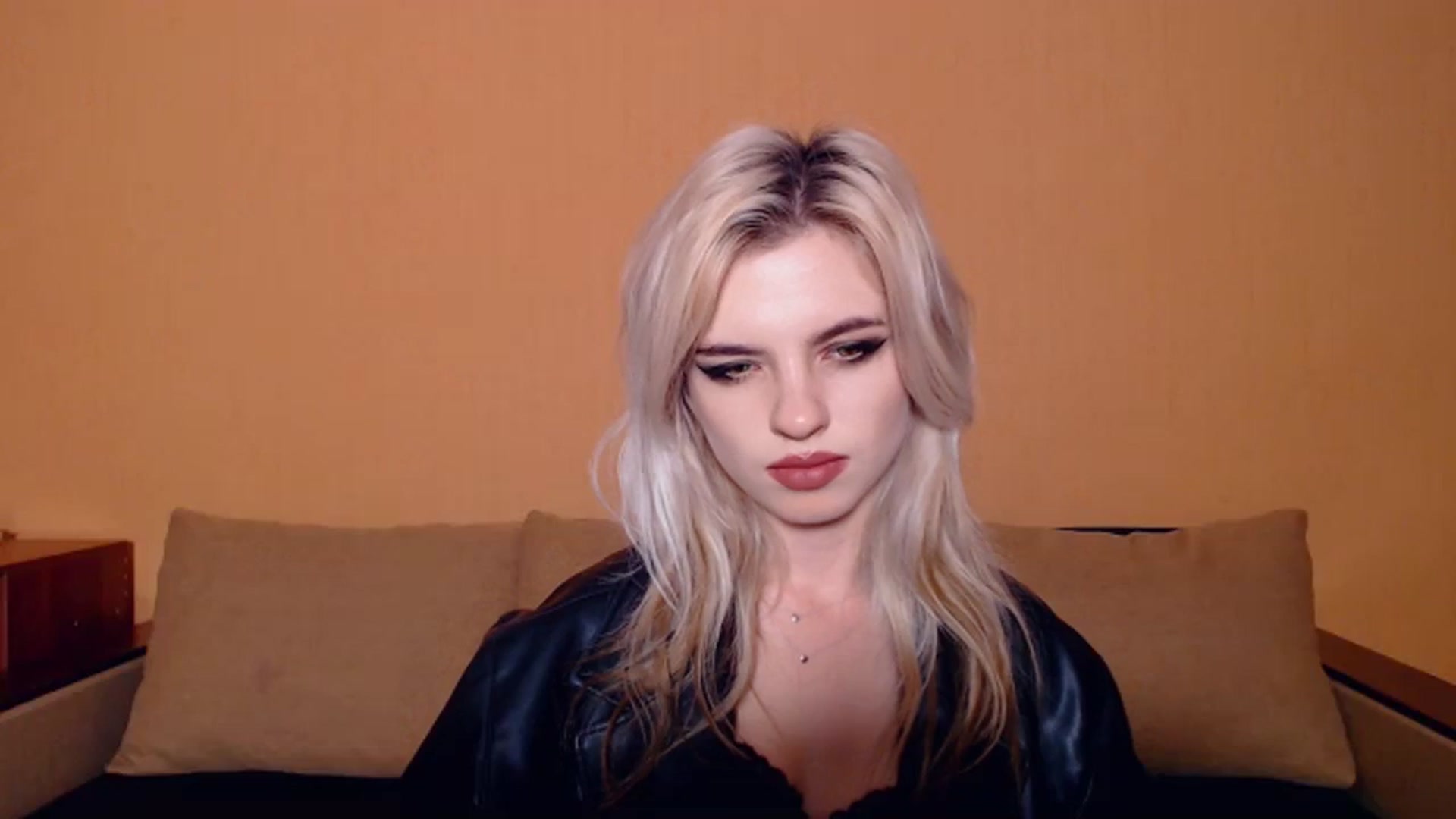 Gallery image thumbnail from Erineys's myfreecams stream on, 10/30/2023, 18:17 image 20 of 20
