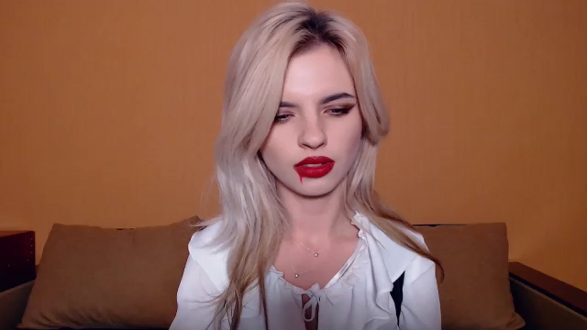 Gallery image thumbnail from Erineys's myfreecams stream on, 10/31/2023, 16:27 image 8 of 20