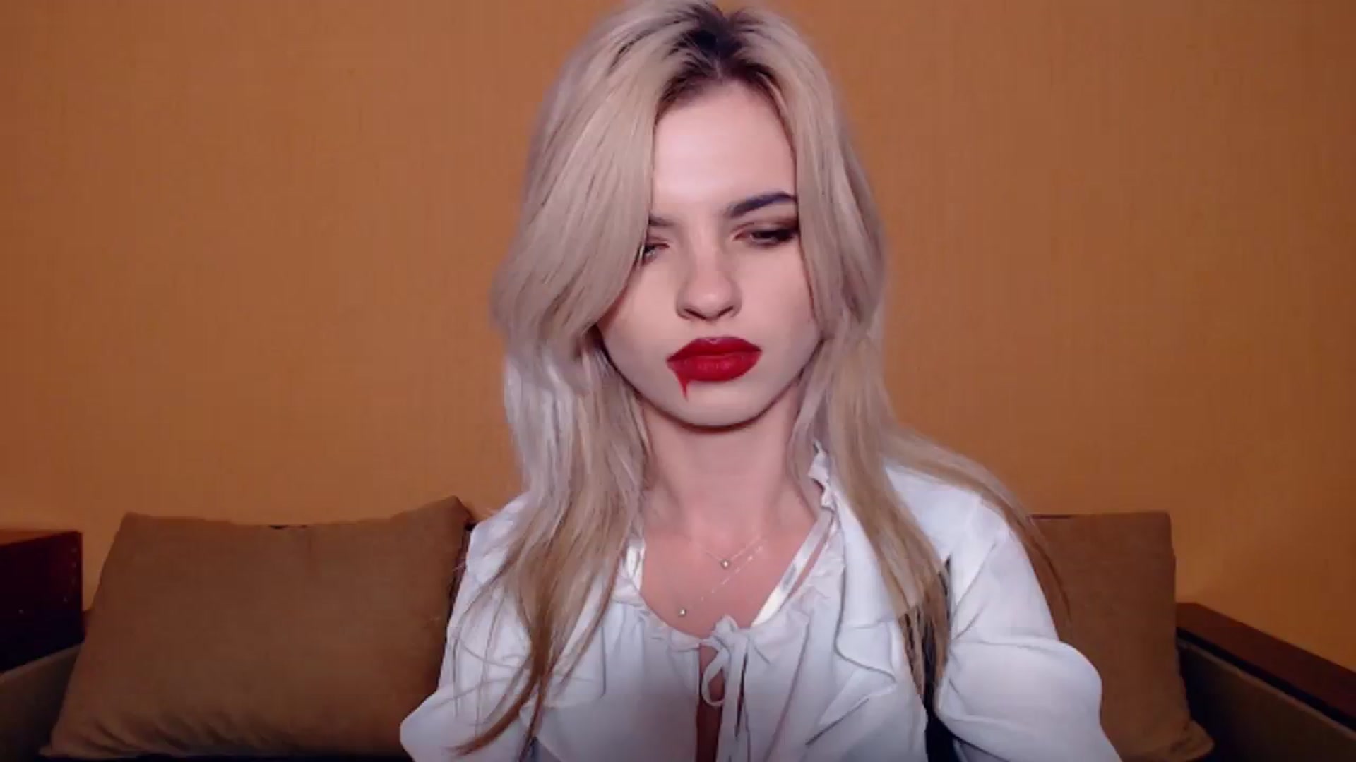 Gallery image thumbnail from Erineys's myfreecams stream on, 10/31/2023, 16:27 image 1 of 20
