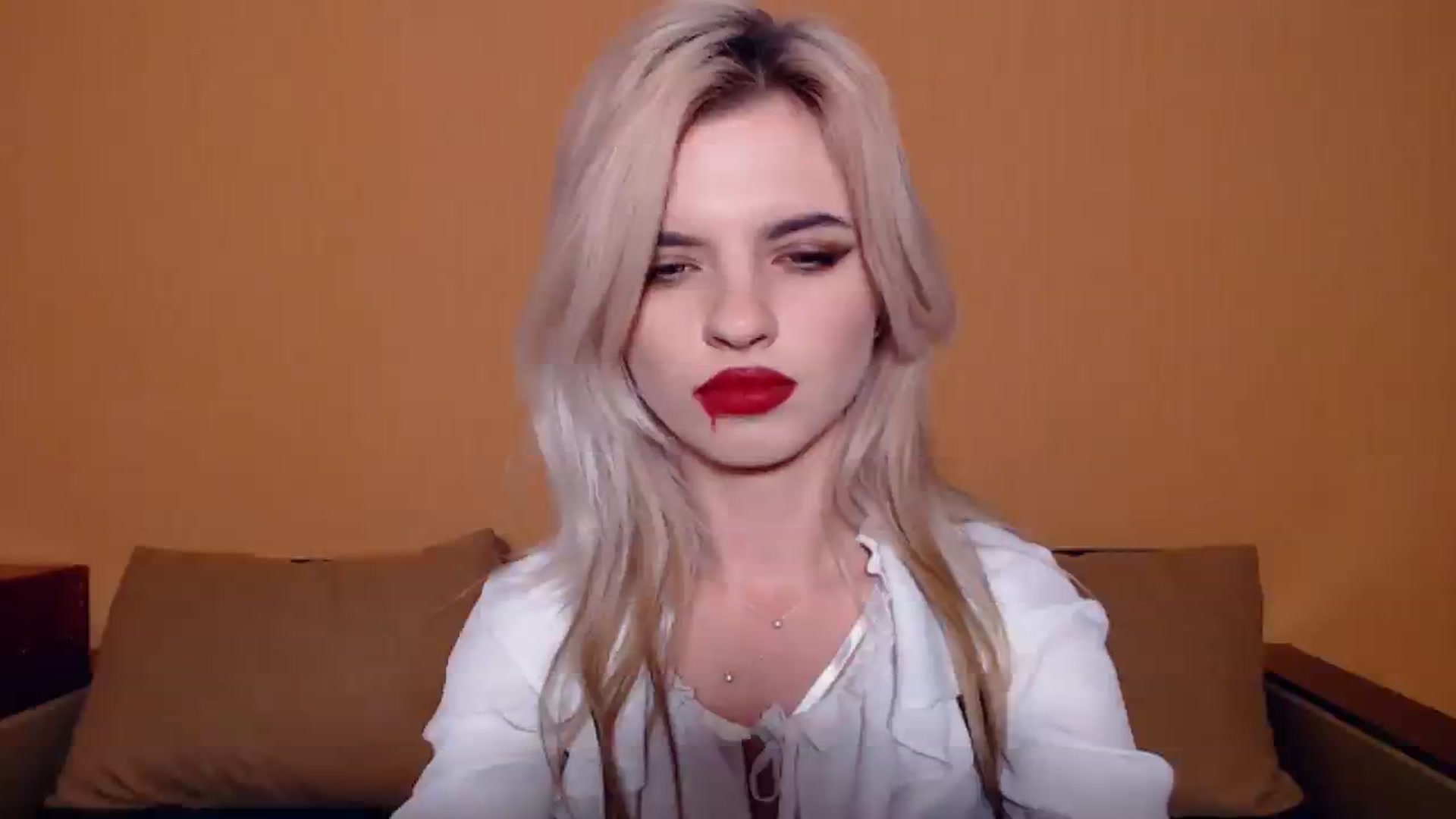 Gallery image thumbnail from Erineys's myfreecams stream on, 10/31/2023, 16:27 image 13 of 20