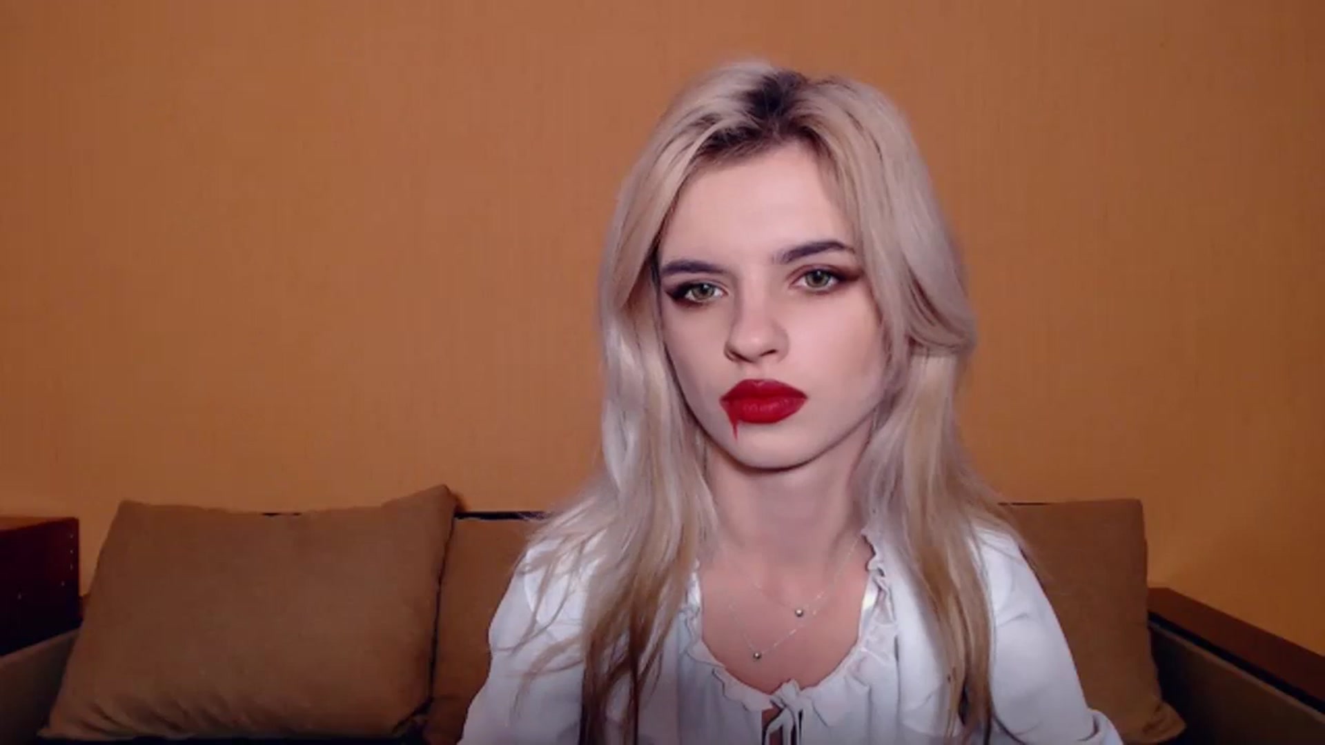 Gallery image thumbnail from Erineys's myfreecams stream on, 10/31/2023, 16:49 image 6 of 20