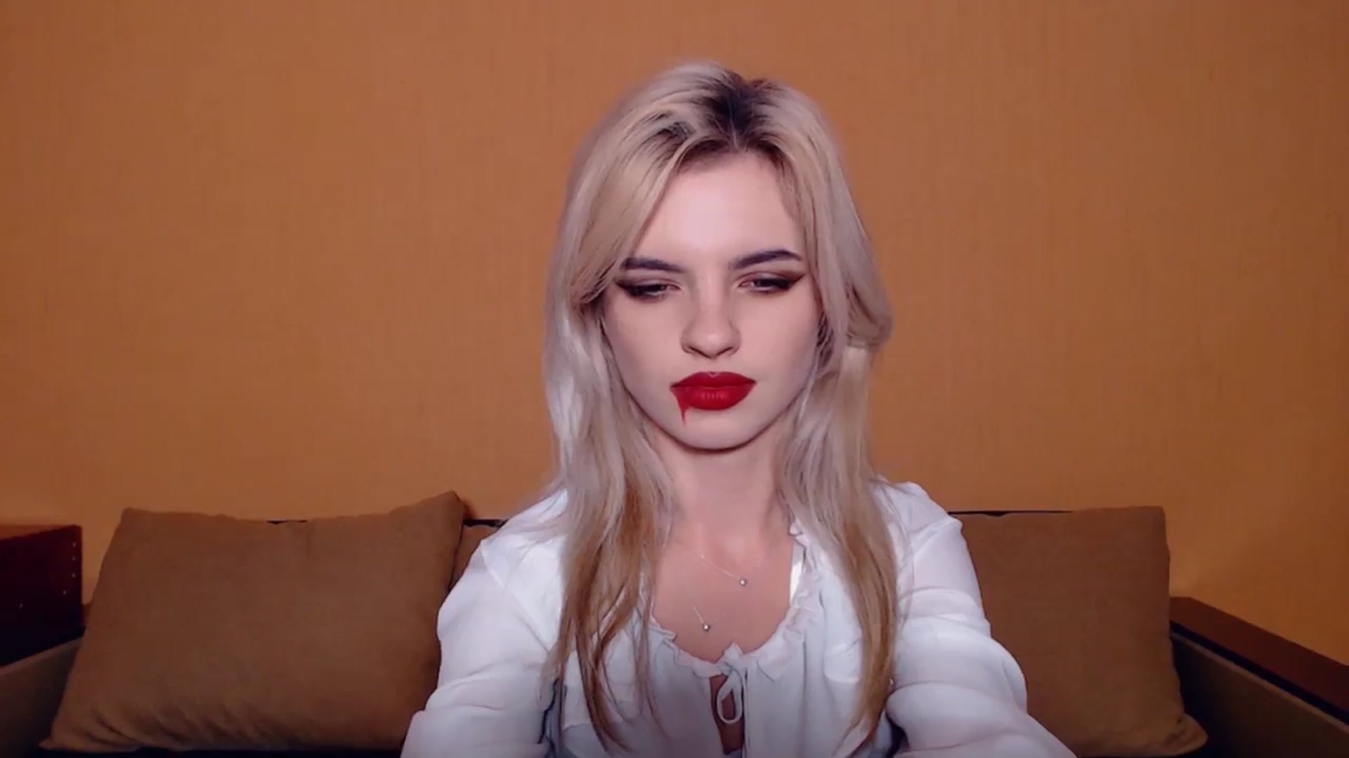 Gallery image thumbnail from Erineys's myfreecams stream on, 10/31/2023, 16:49 image 15 of 20