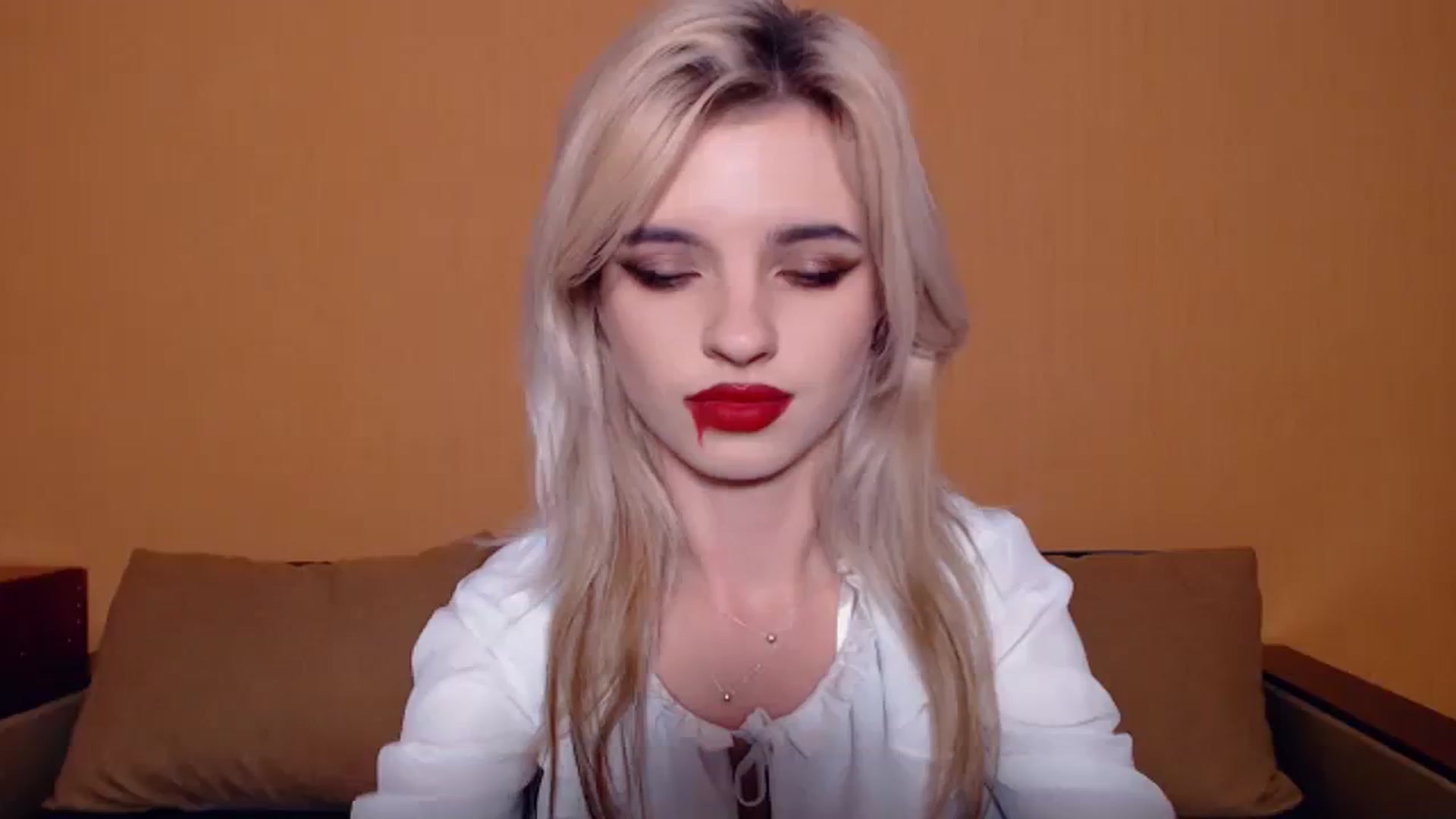 Gallery image thumbnail from Erineys's myfreecams stream on, 10/31/2023, 16:49 image 12 of 20