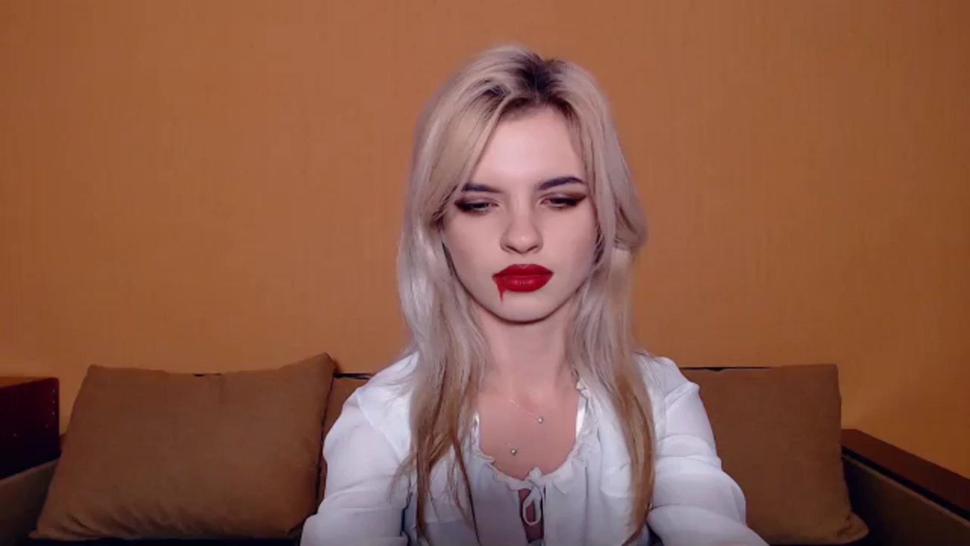 Gallery image thumbnail from Erineys's myfreecams stream on, 10/31/2023, 16:49 image 19 of 20