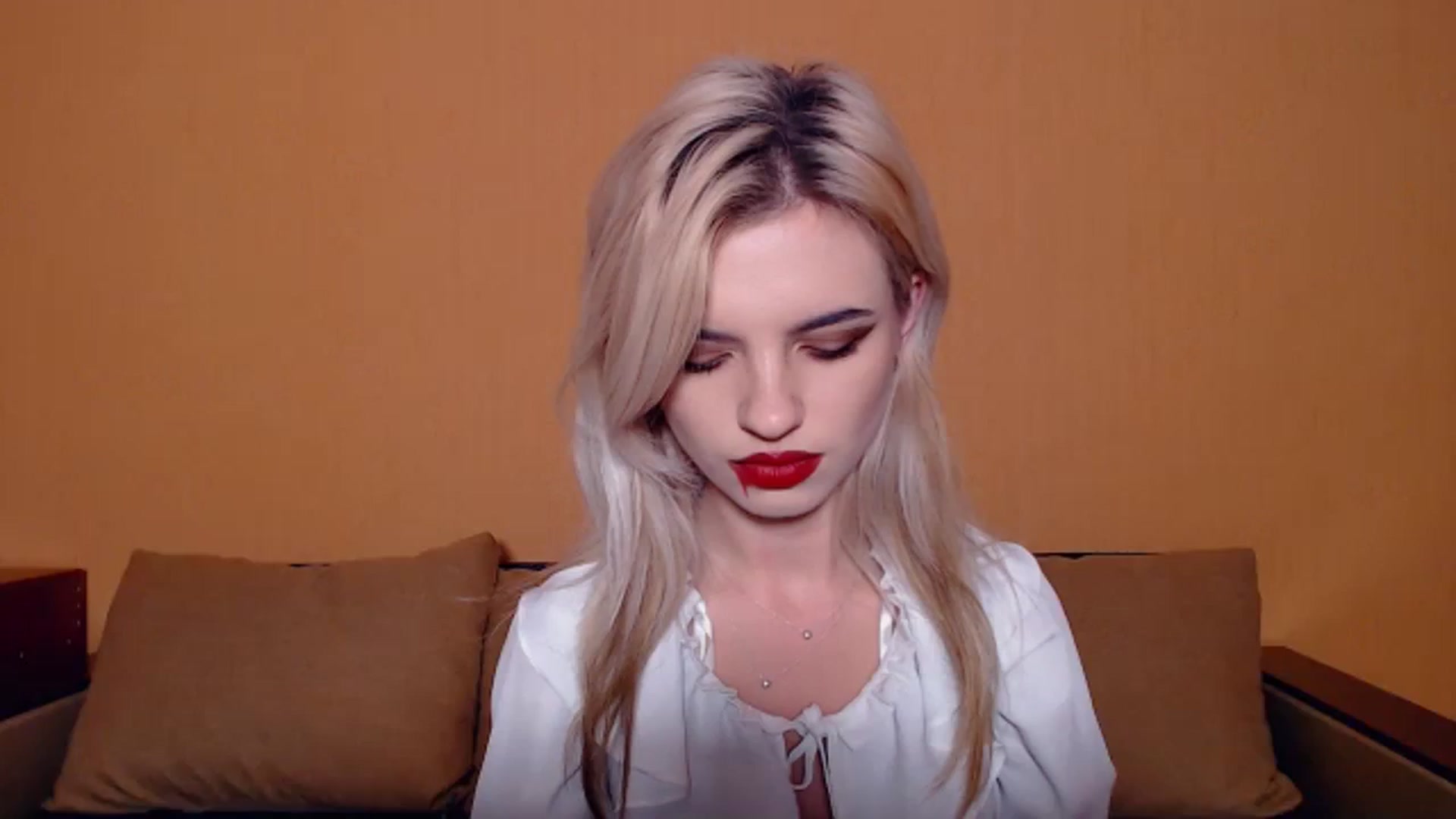 Gallery image thumbnail from Erineys's myfreecams stream on, 10/31/2023, 16:49 image 1 of 20