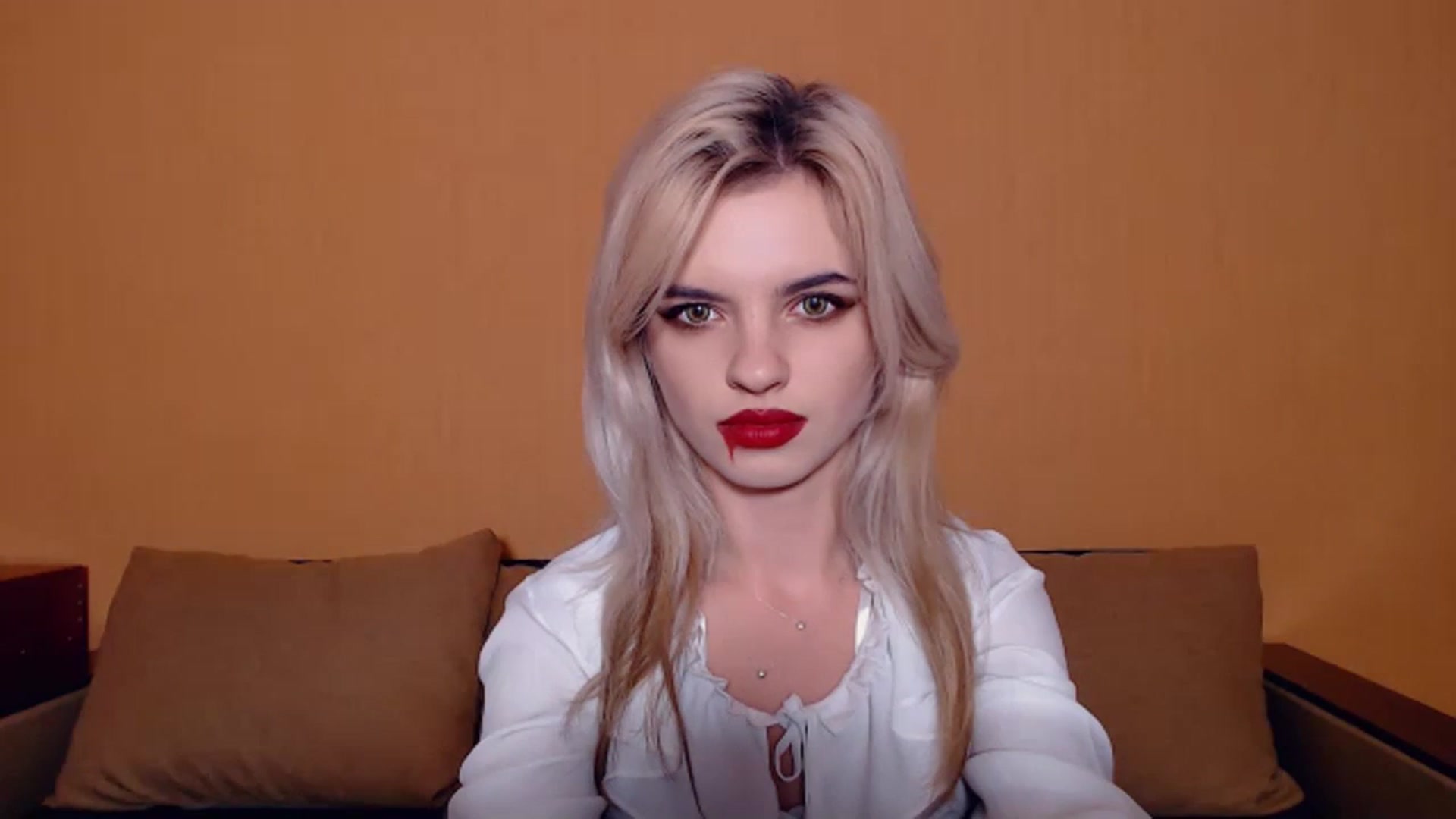 Gallery image thumbnail from Erineys's myfreecams stream on, 10/31/2023, 16:49 image 17 of 20