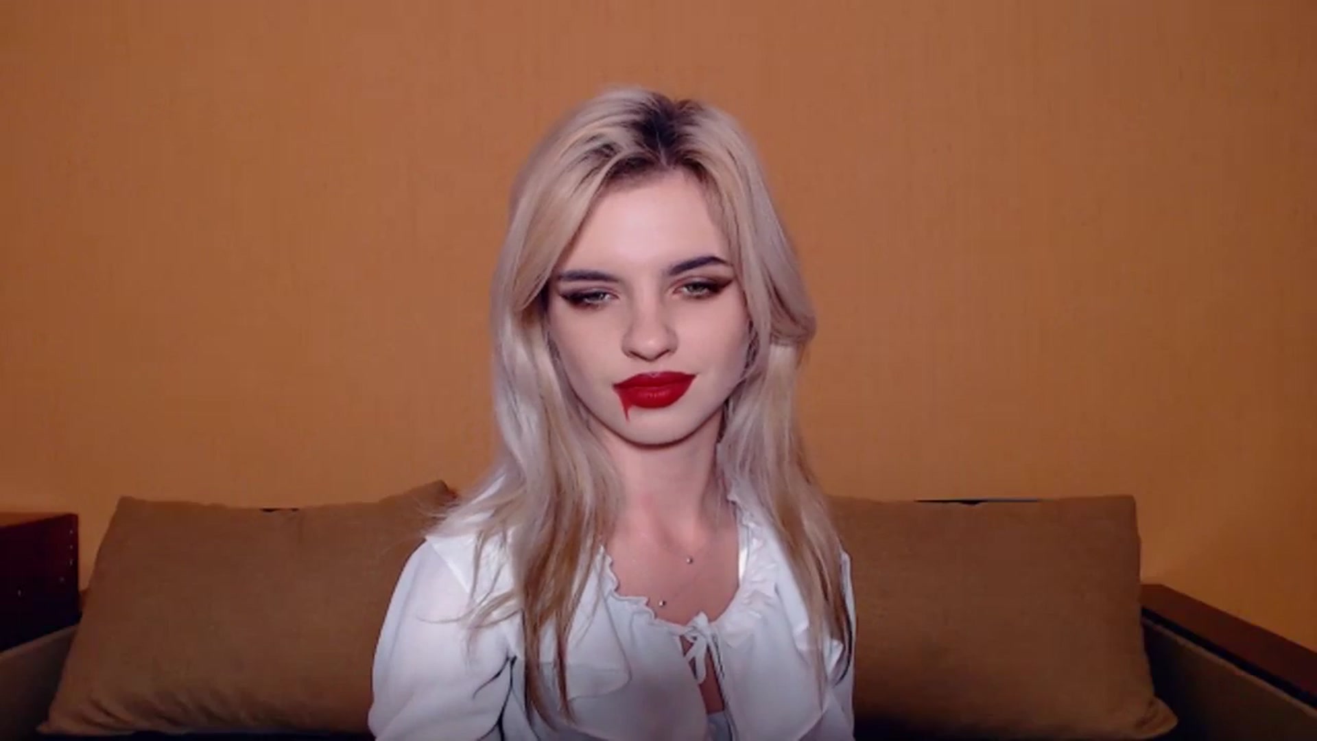Gallery image thumbnail from Erineys's myfreecams stream on, 10/31/2023, 16:49 image 8 of 20