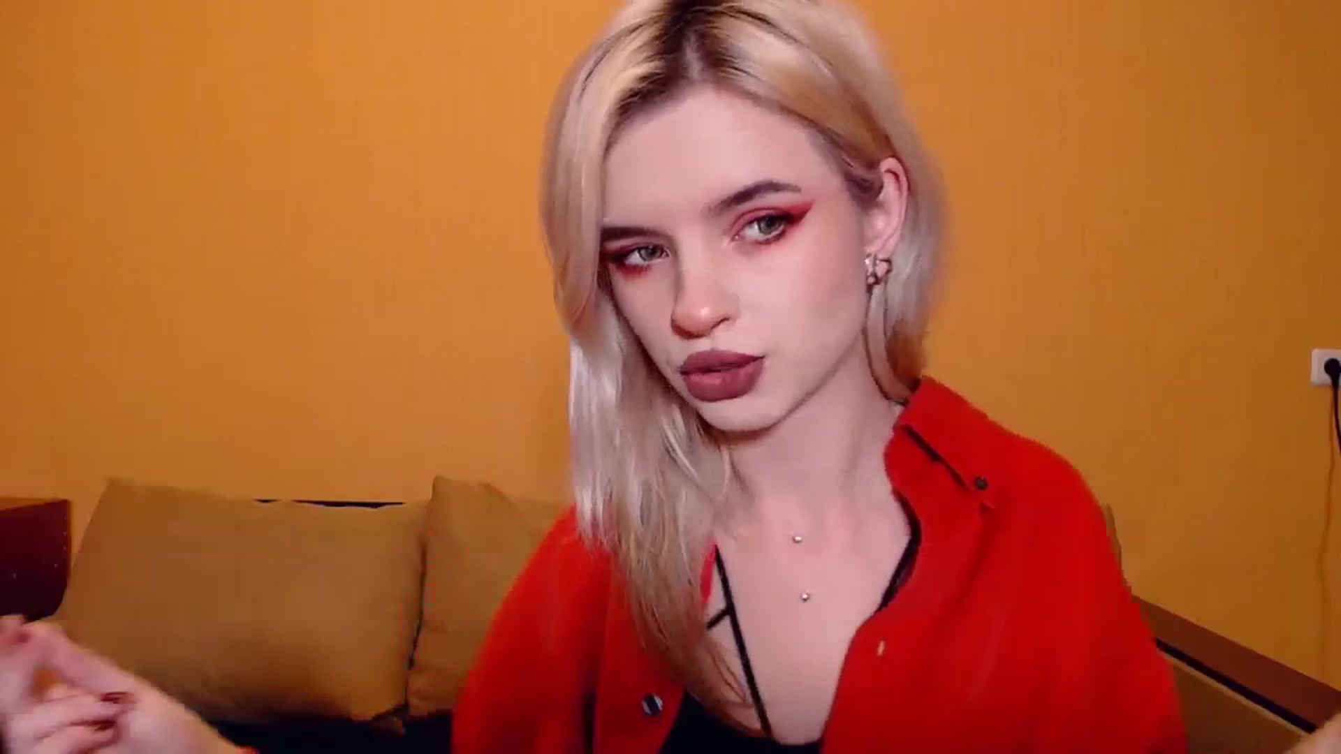 Gallery image thumbnail from Erineys's myfreecams stream on, 11/03/2023, 15:09 image 12 of 20