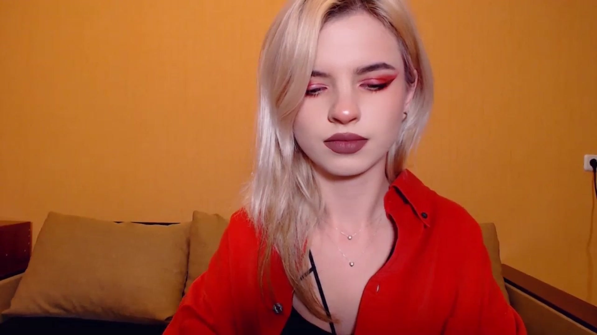 Gallery image thumbnail from Erineys's myfreecams stream on, 11/03/2023, 15:09 image 13 of 20