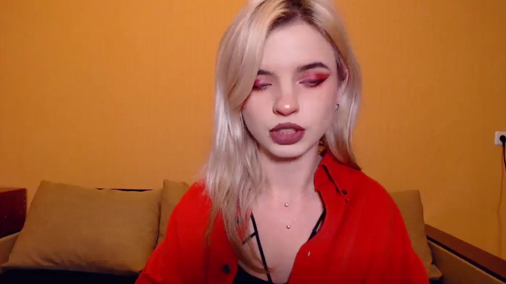 Gallery image thumbnail from Erineys's myfreecams stream on, 11/03/2023, 15:09 image 17 of 20