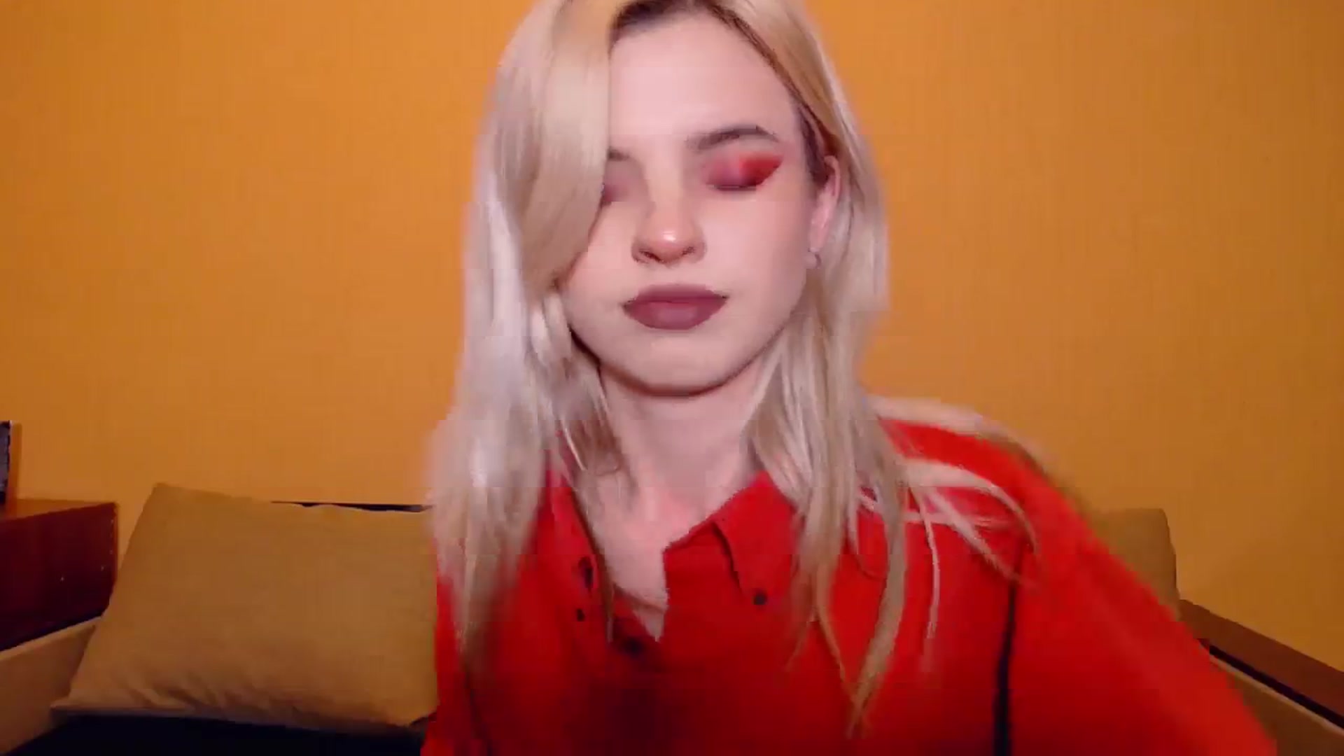 Gallery image thumbnail from Erineys's myfreecams stream on, 11/03/2023, 16:19 image 17 of 20