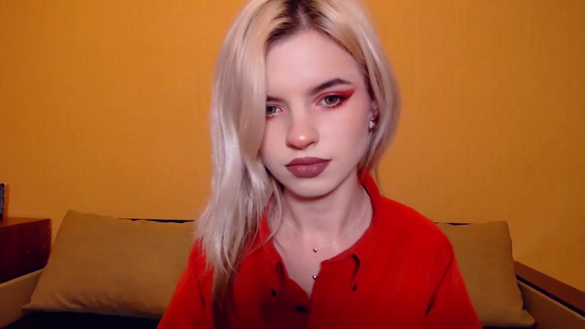 Gallery image thumbnail from Erineys's myfreecams stream on, 11/03/2023, 16:19 image 6 of 20