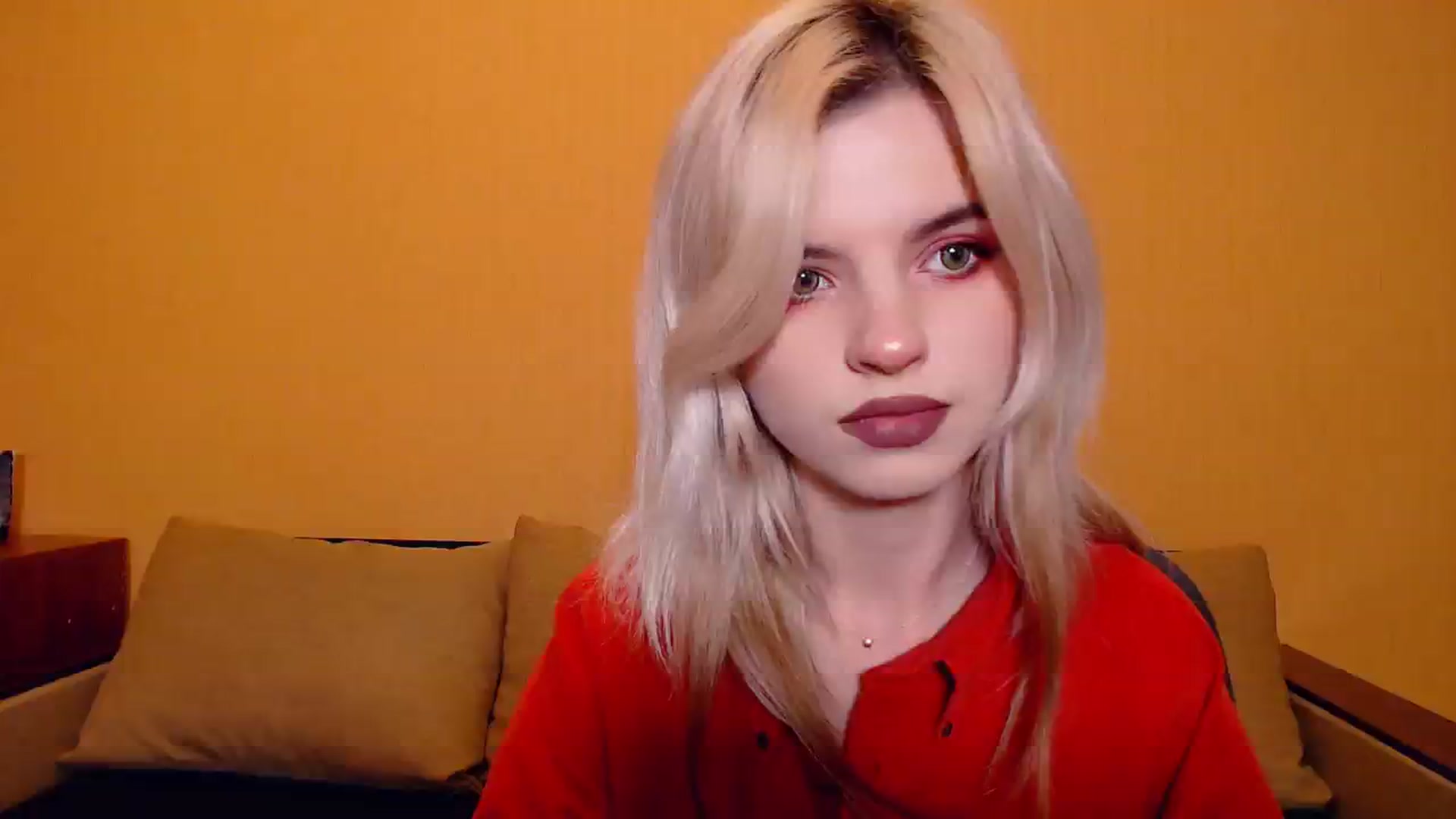 Gallery image thumbnail from Erineys's myfreecams stream on, 11/03/2023, 16:19 image 12 of 20