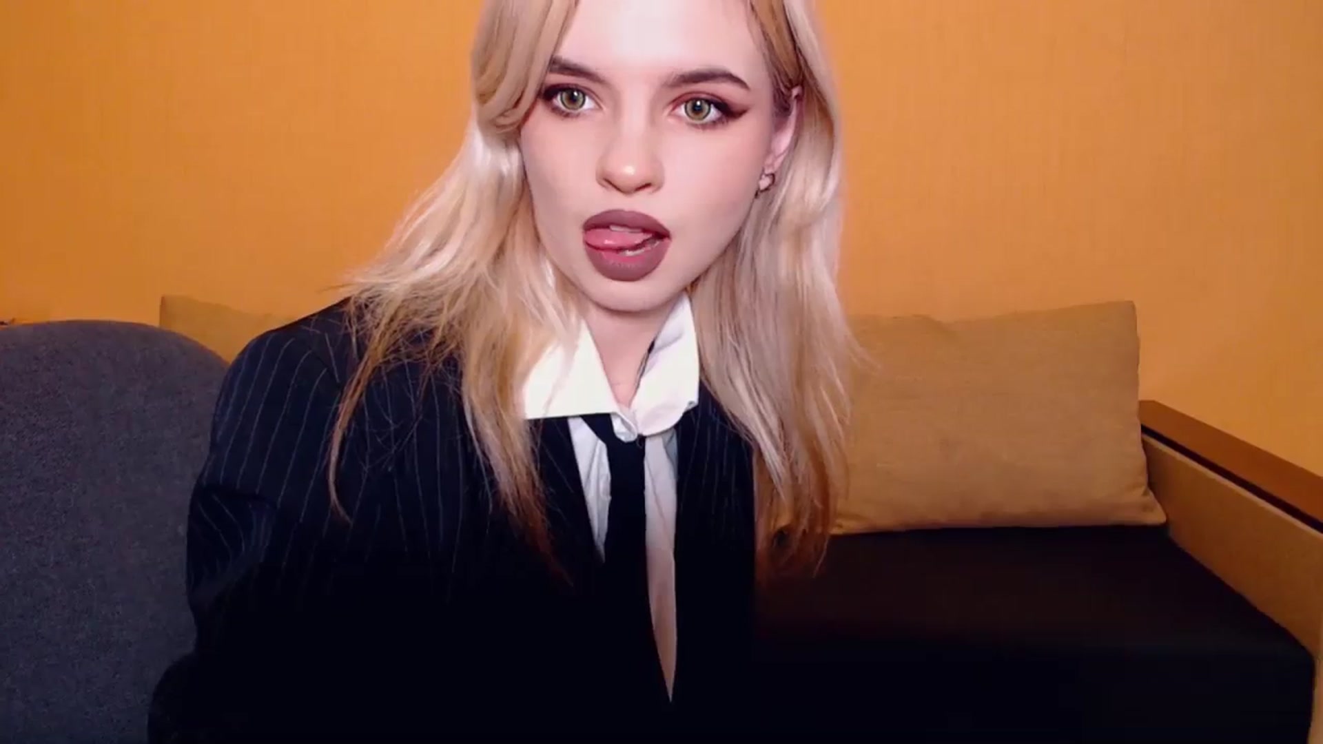 Gallery image thumbnail from Erineys's myfreecams stream on, 11/04/2023, 12:42 image 20 of 20