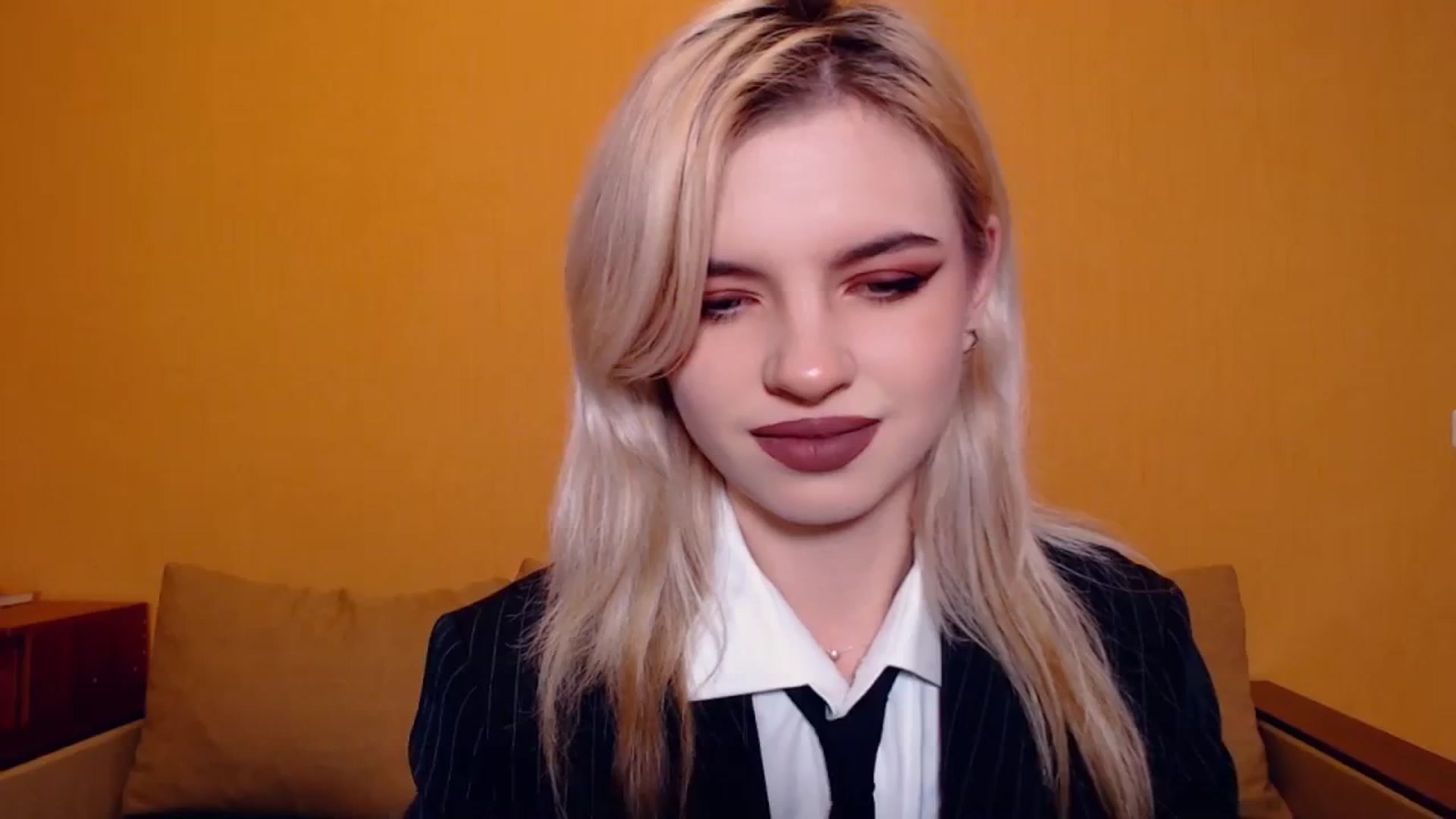 Gallery image thumbnail from Erineys's myfreecams stream on, 11/04/2023, 12:42 image 8 of 20
