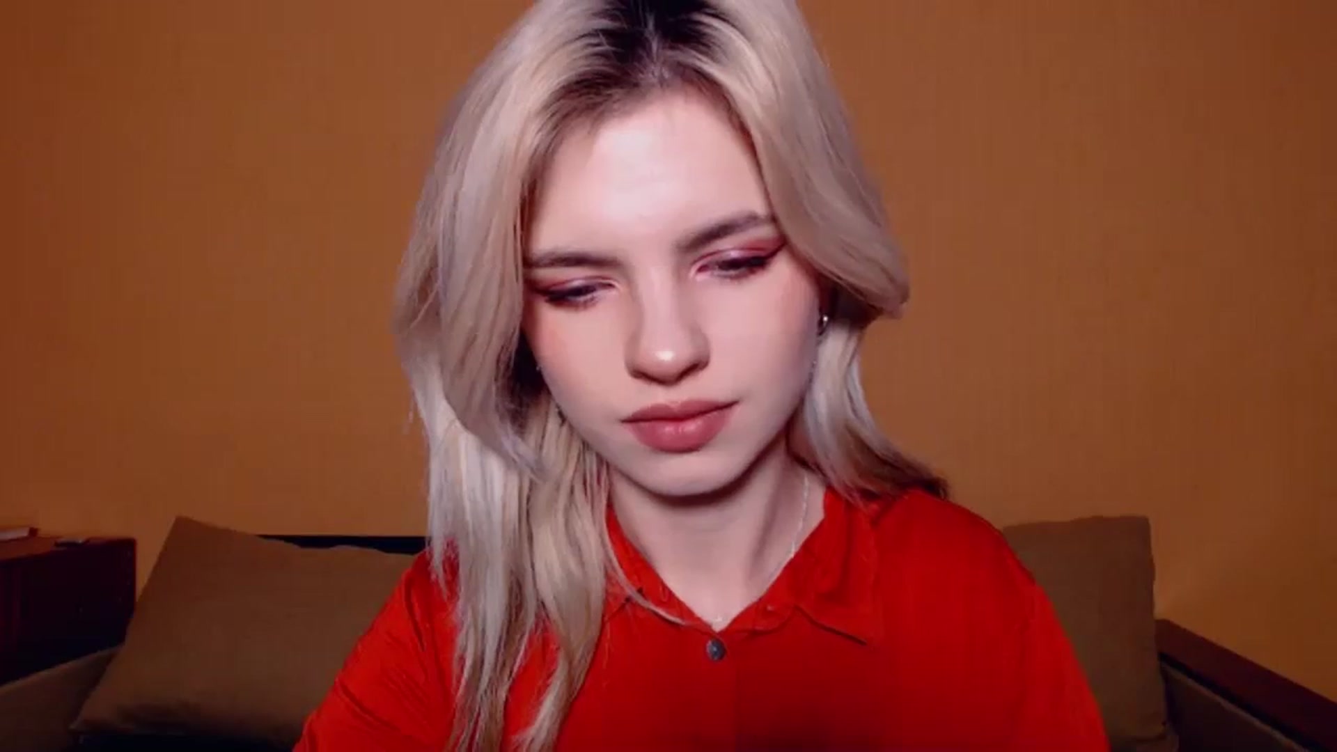 Gallery image thumbnail from Erineys's myfreecams stream on, 11/06/2023, 14:45 image 5 of 20