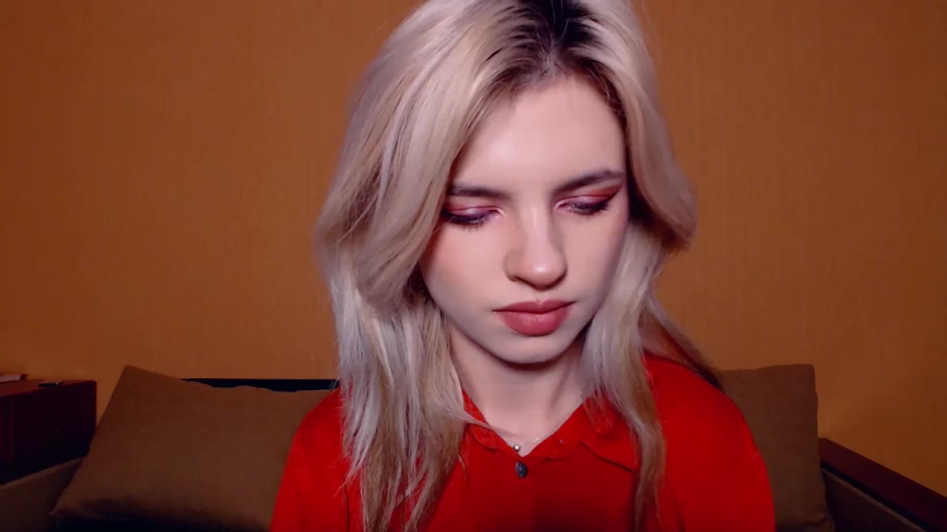 Gallery image thumbnail from Erineys's myfreecams stream on, 11/06/2023, 14:45 image 4 of 20